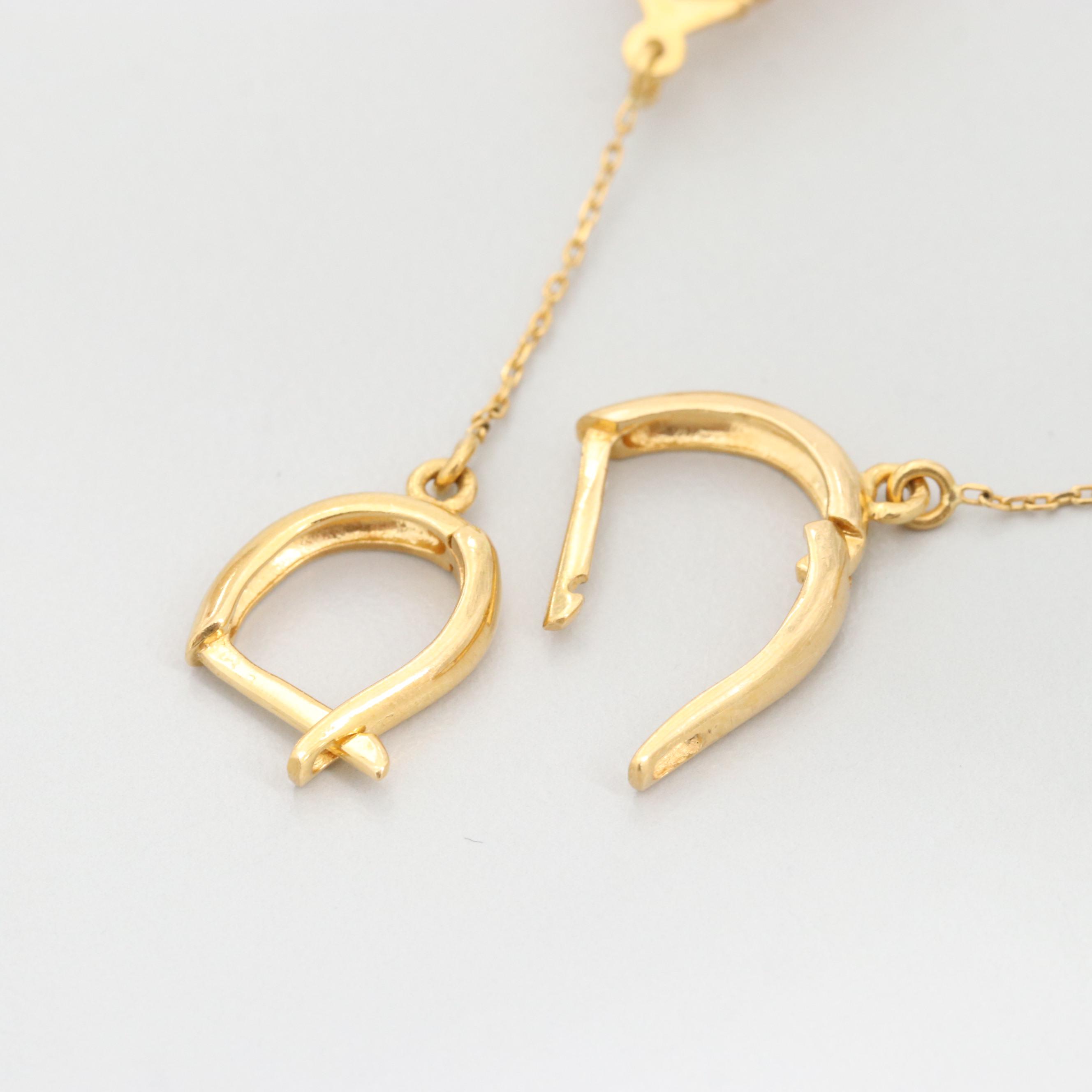 22K Yellow Gold Dangle Earrings