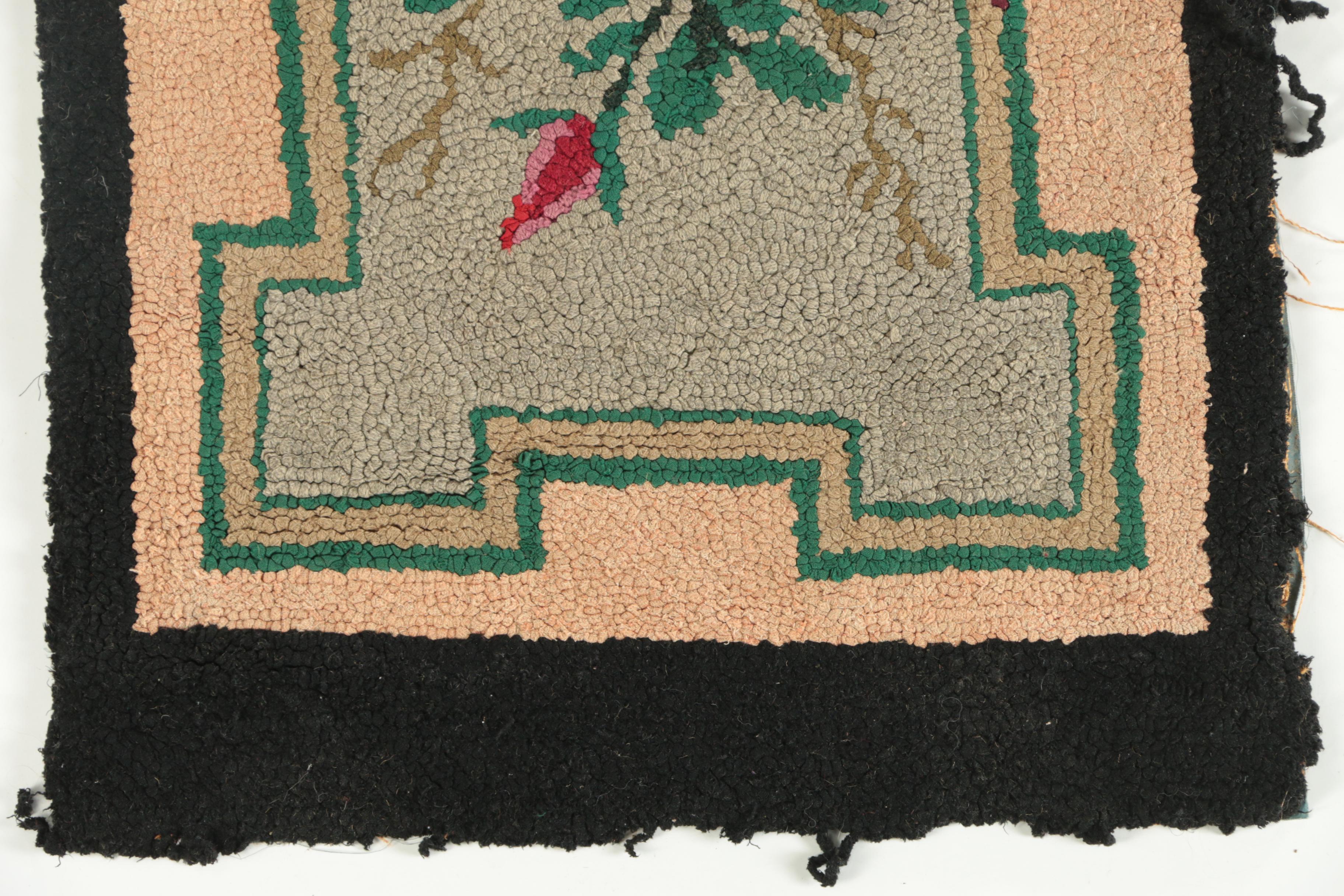 Hand-Hooked American Colonial Revival Wool Accent Rug