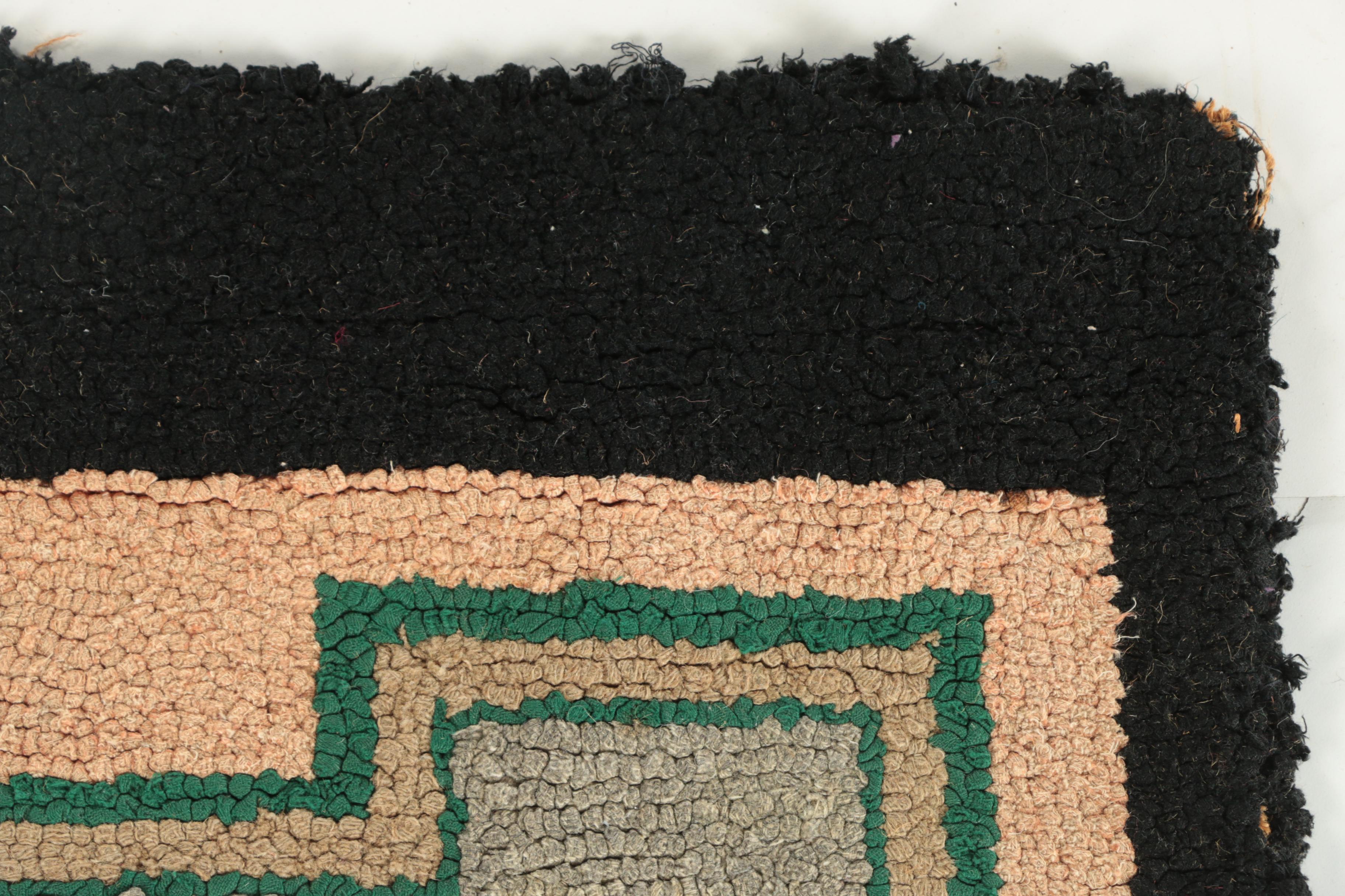 Hand-Hooked American Colonial Revival Wool Accent Rug