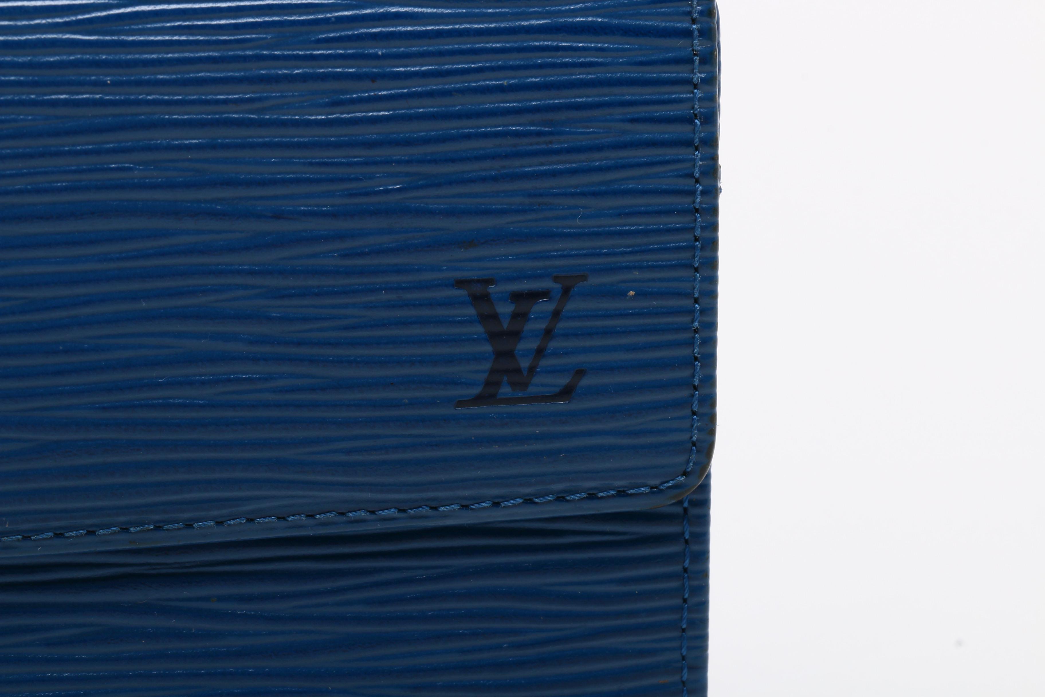 Louis Vuitton Toledo Blue EPI Leather Sarah Wallet and Borneo Green Key Holder