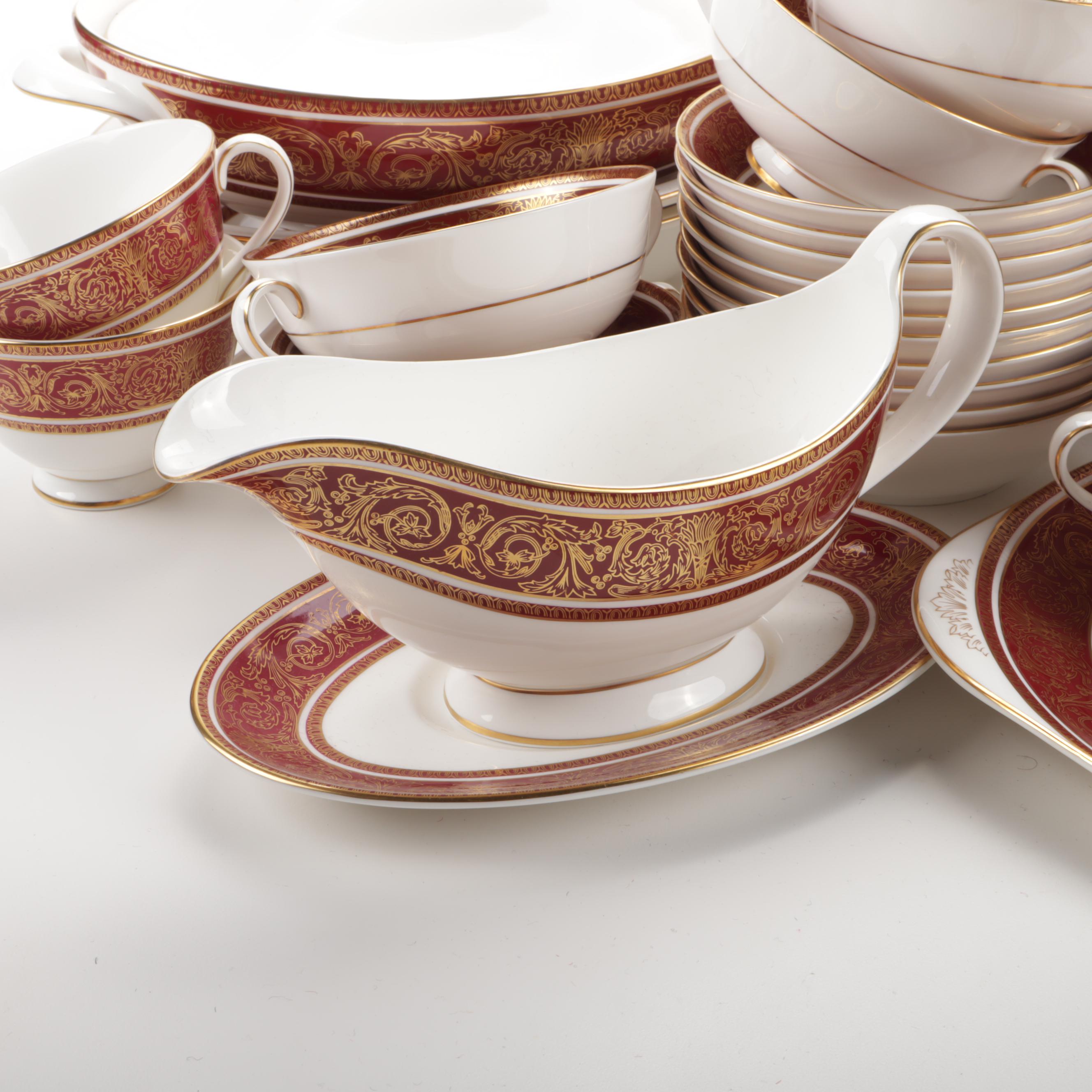 Royal Doulton "Buckingham" Gilt English Fine Bone China