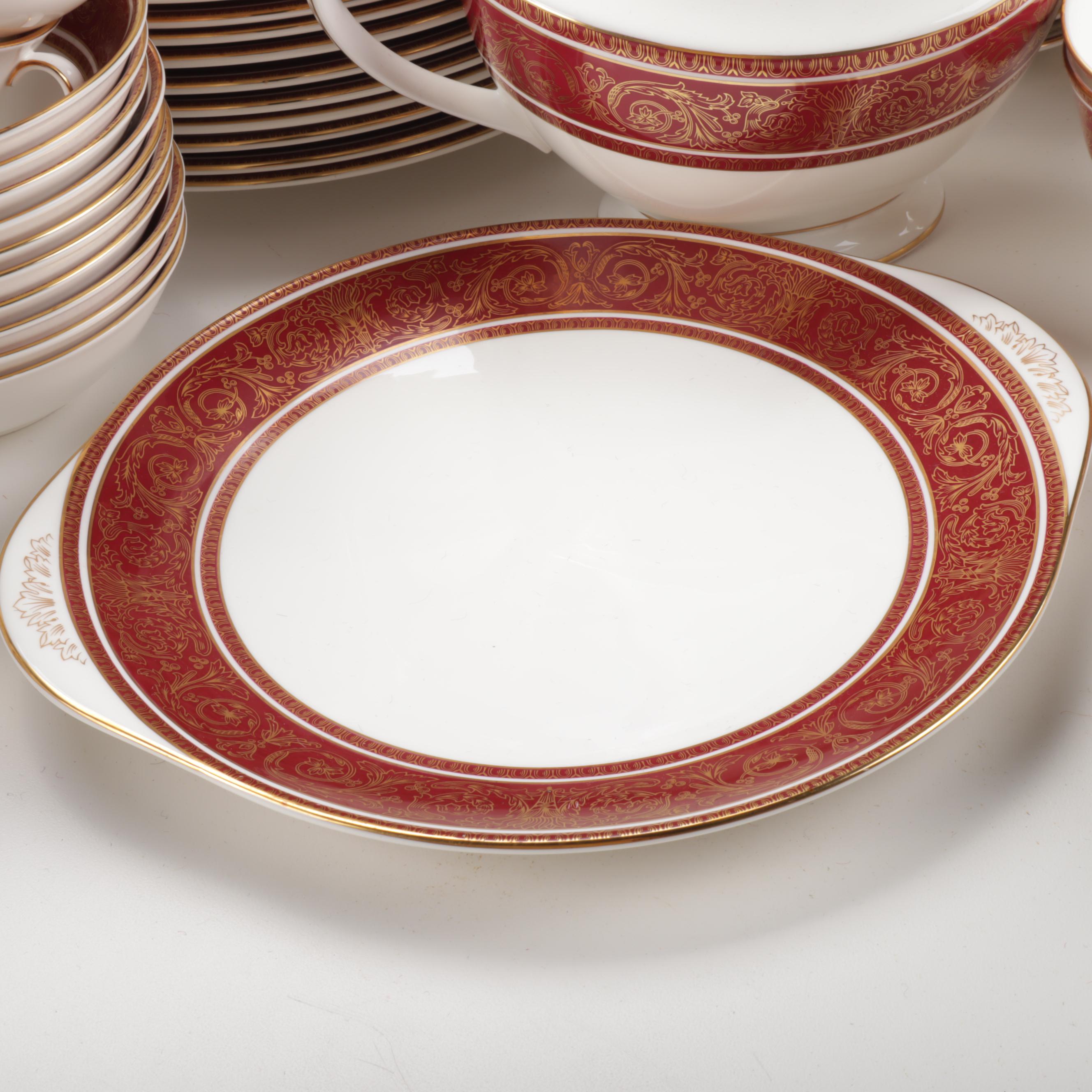 Royal Doulton "Buckingham" Gilt English Fine Bone China