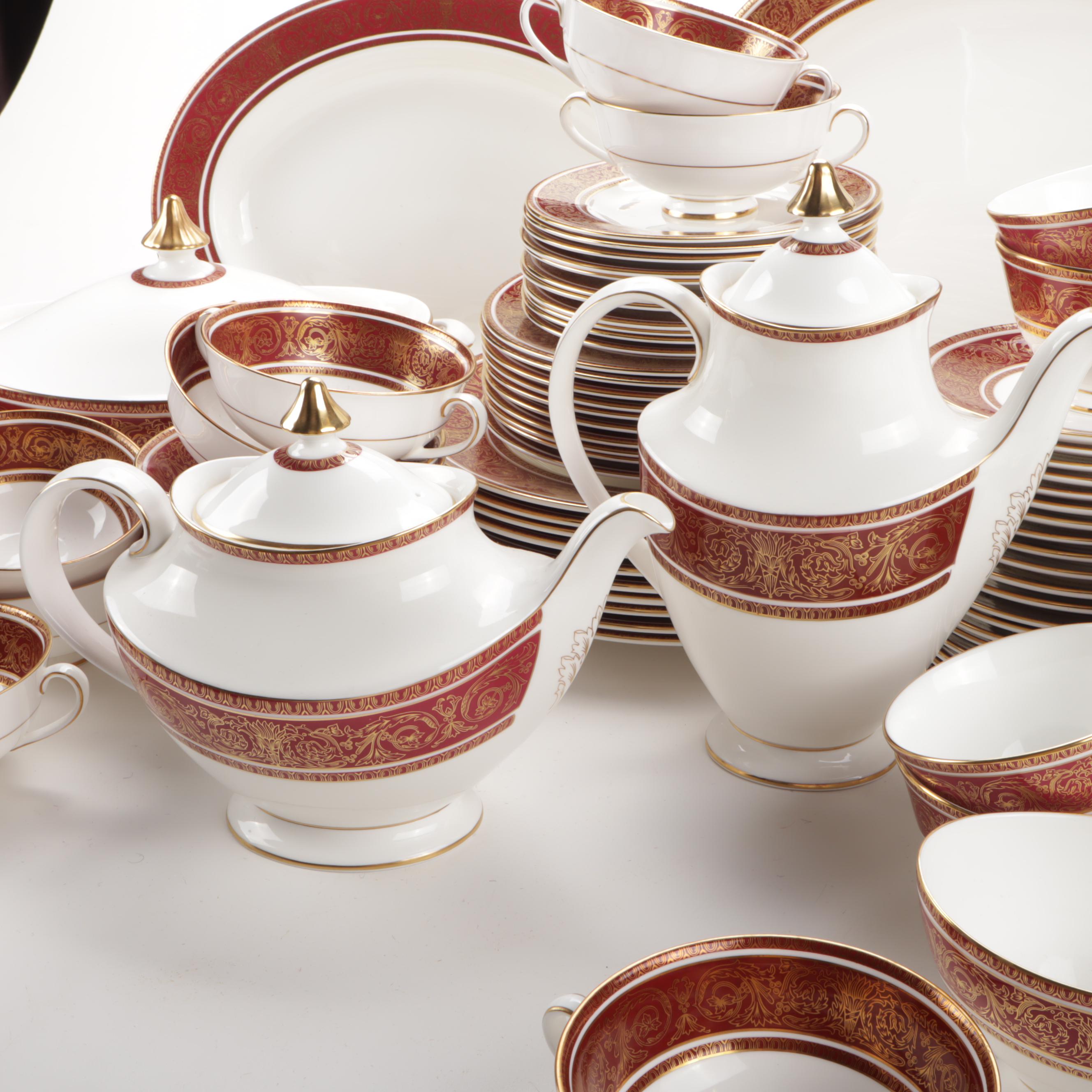 Royal Doulton "Buckingham" Gilt English Fine Bone China