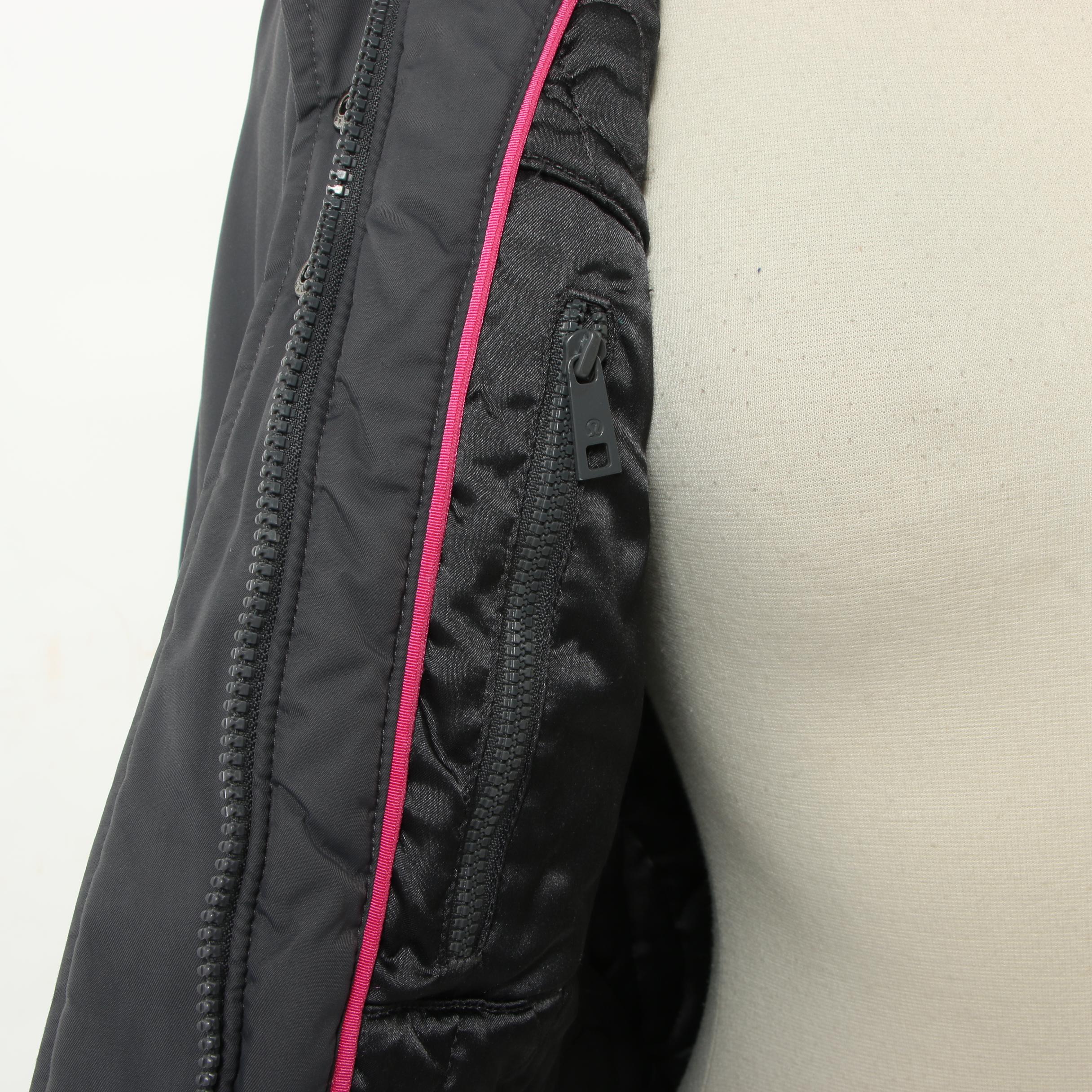 Lululemon Athletica Grey Nylon Puffer Jacket with Hood