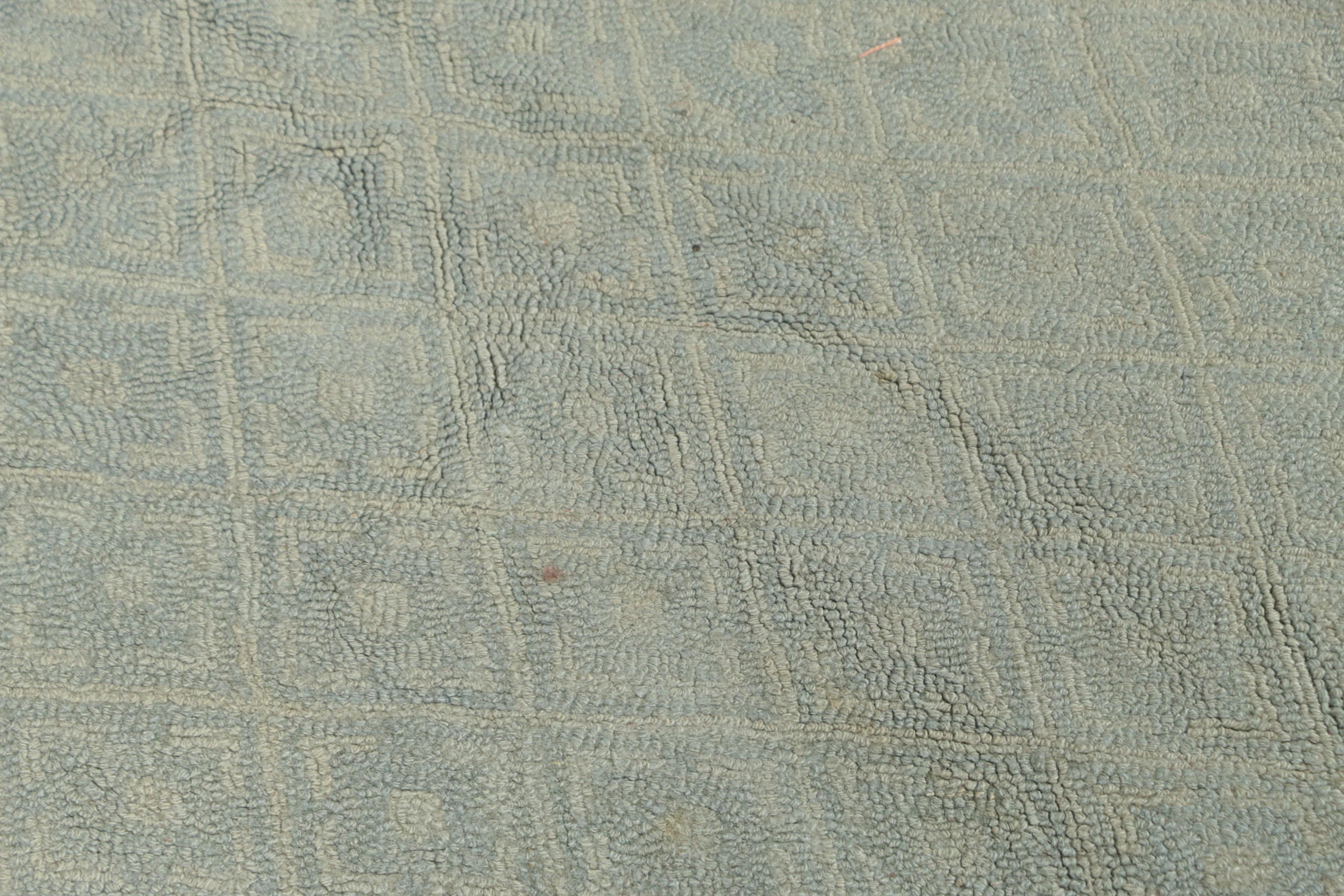 Hand-Hooked American Colonial Revival Wool Room Sized Rug