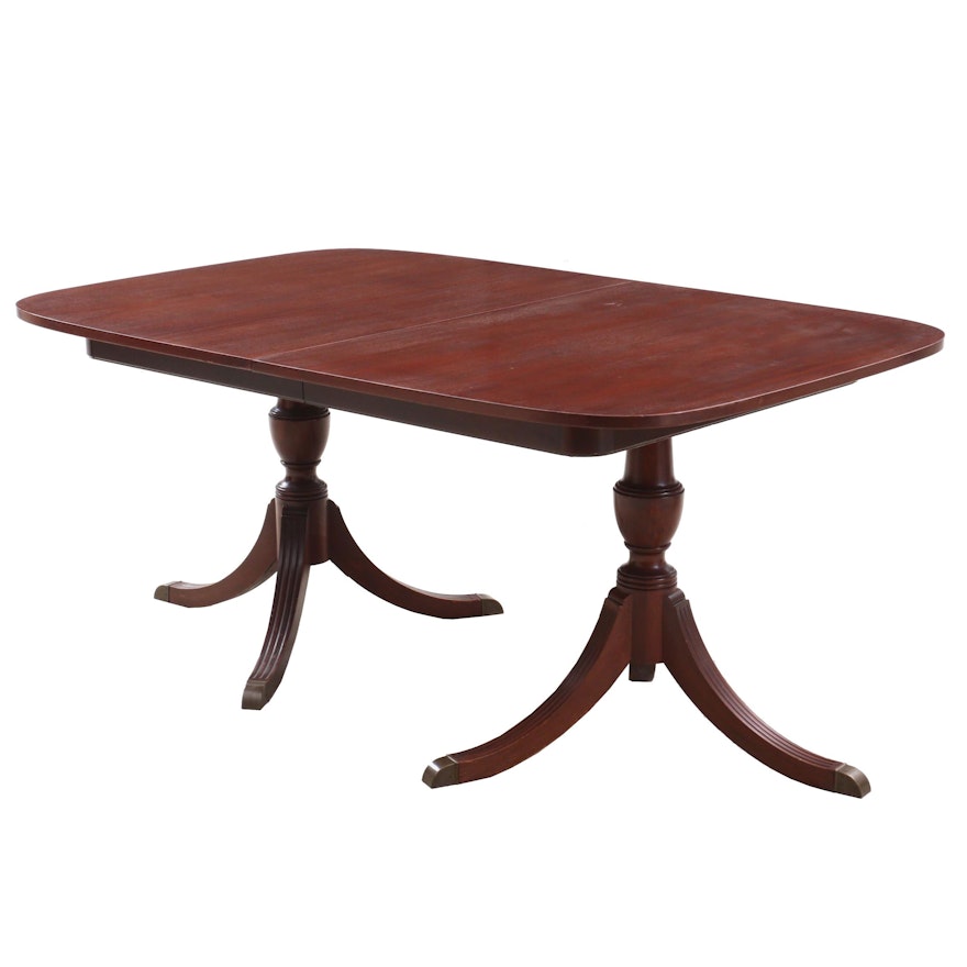 Duncan Phyfe Style Mahogany Dining Table with Leaves, Mid-Late 20th Century