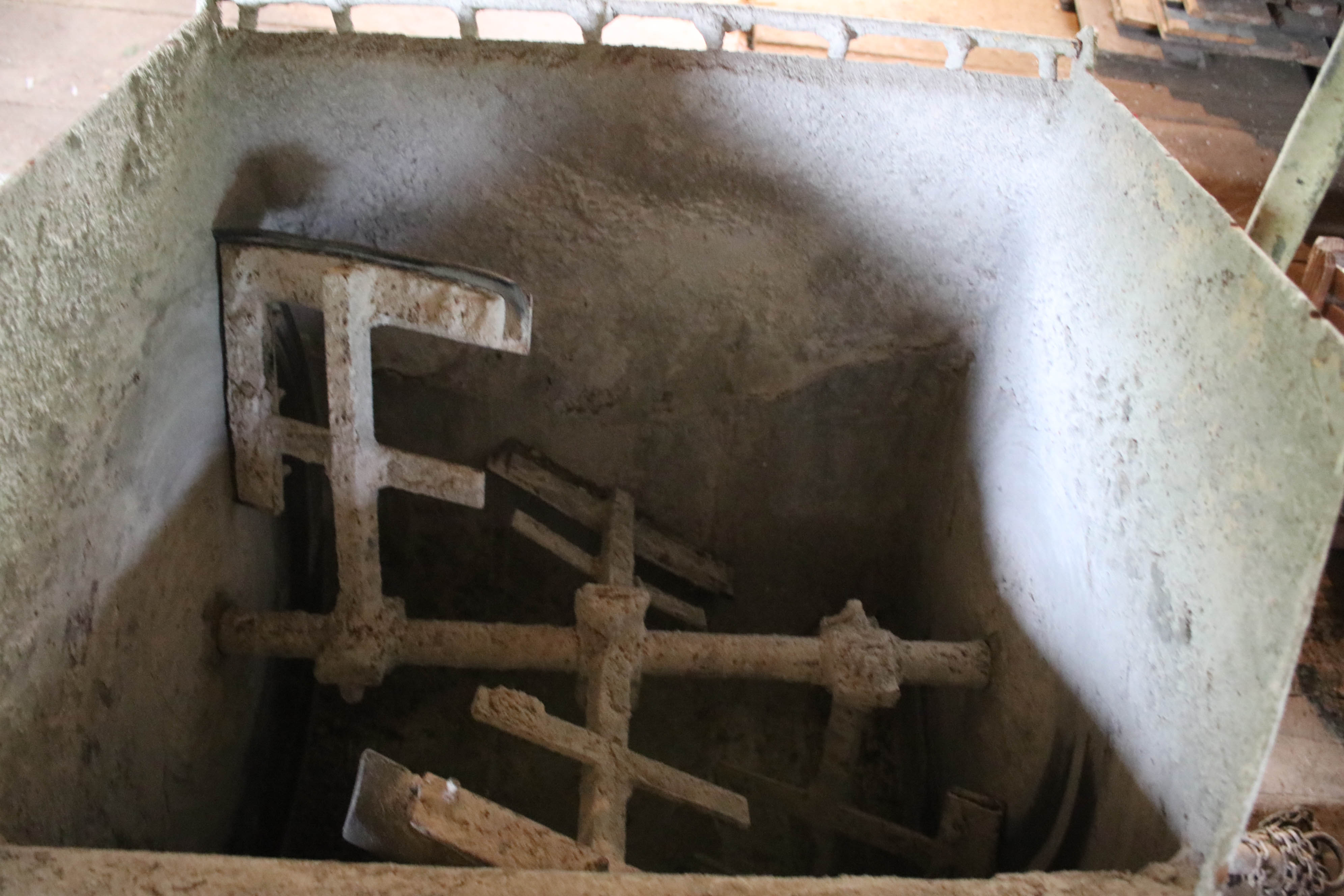 Stow Model 30H Mortar Mixer