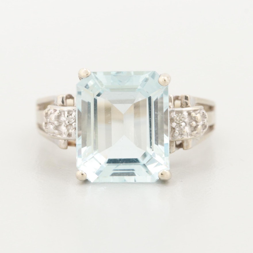 14K White Gold Aquamarine and Diamond Ring