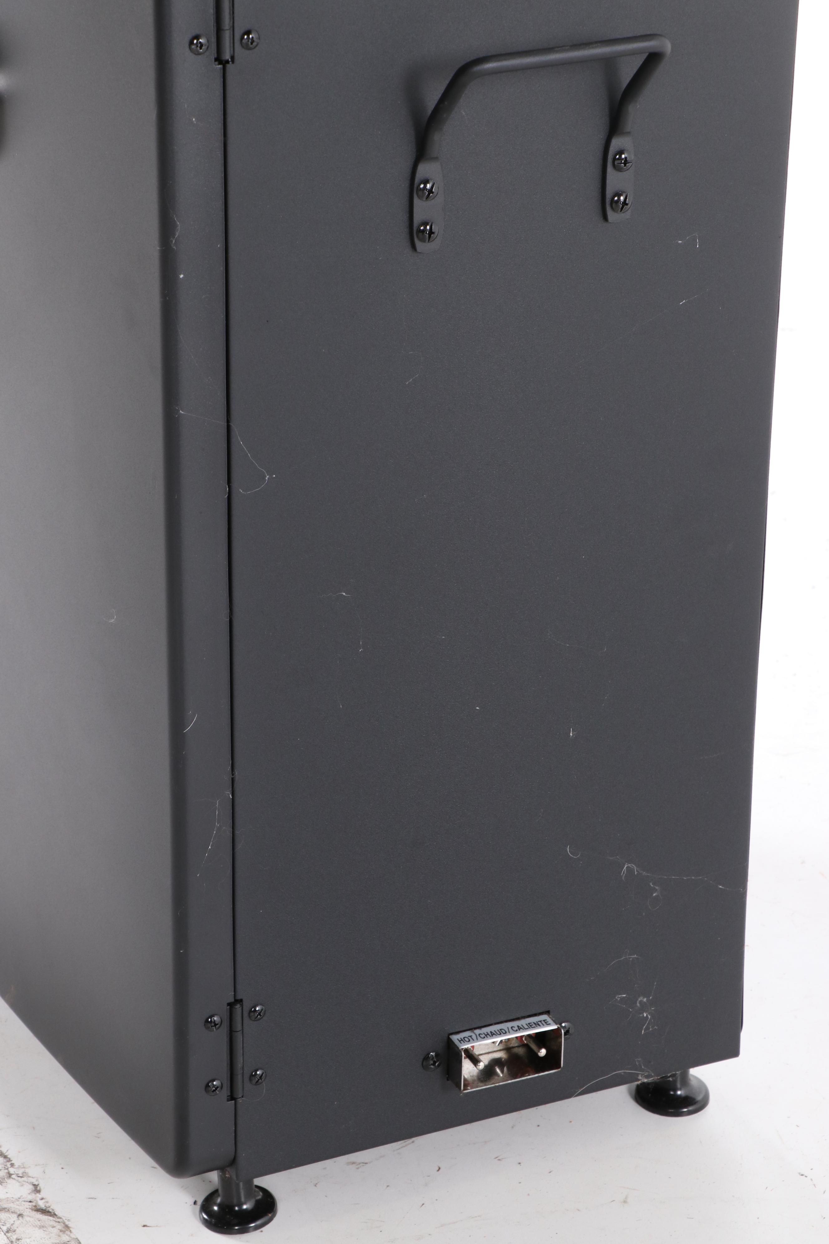 Landmann Great Smokey Mountain Series Electric Smoker