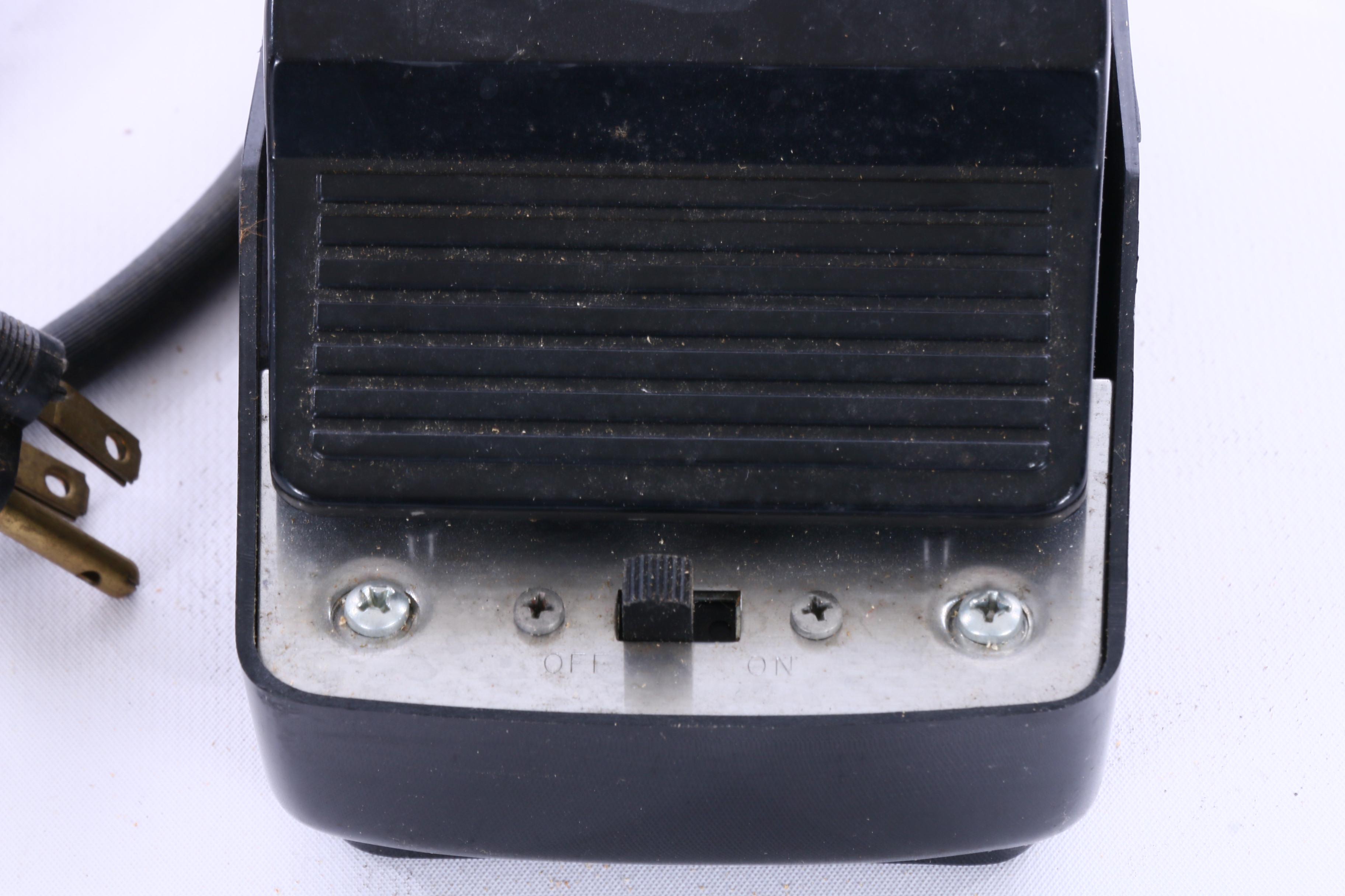 Dremel Moto-Lathe 700-1 Table 15" Scroll Saw with Sander Attachments