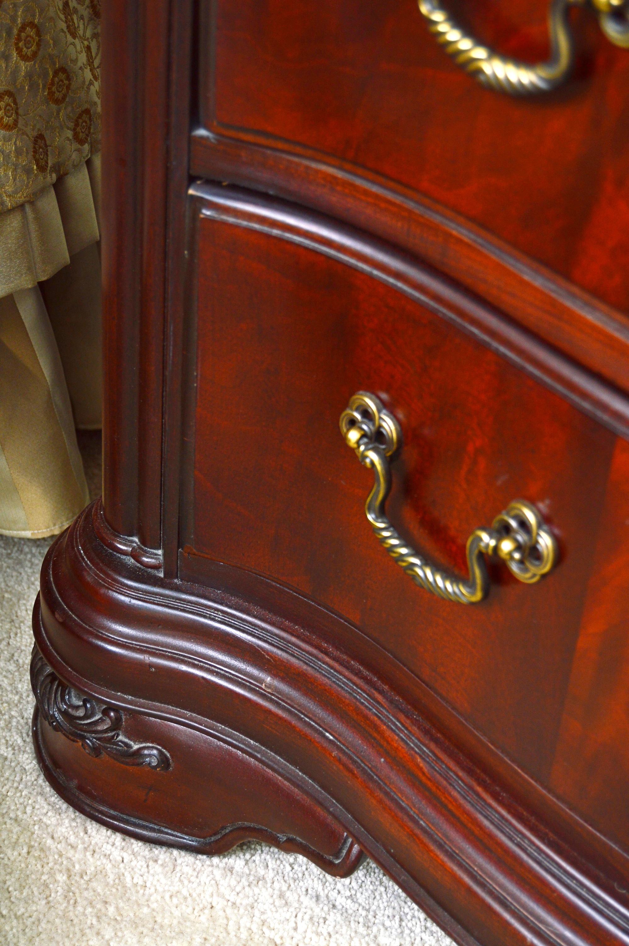 Thomasville "Kent Park" Mahogany Night Stands with Brass Table Lamps