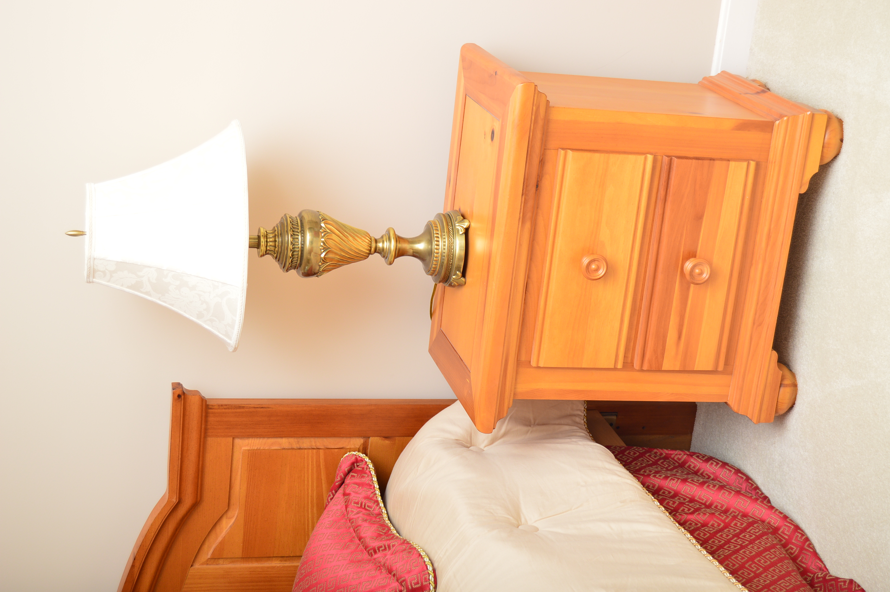 Broyhill Pine Queen-Sized Bed with Night Stands and Table Lamps