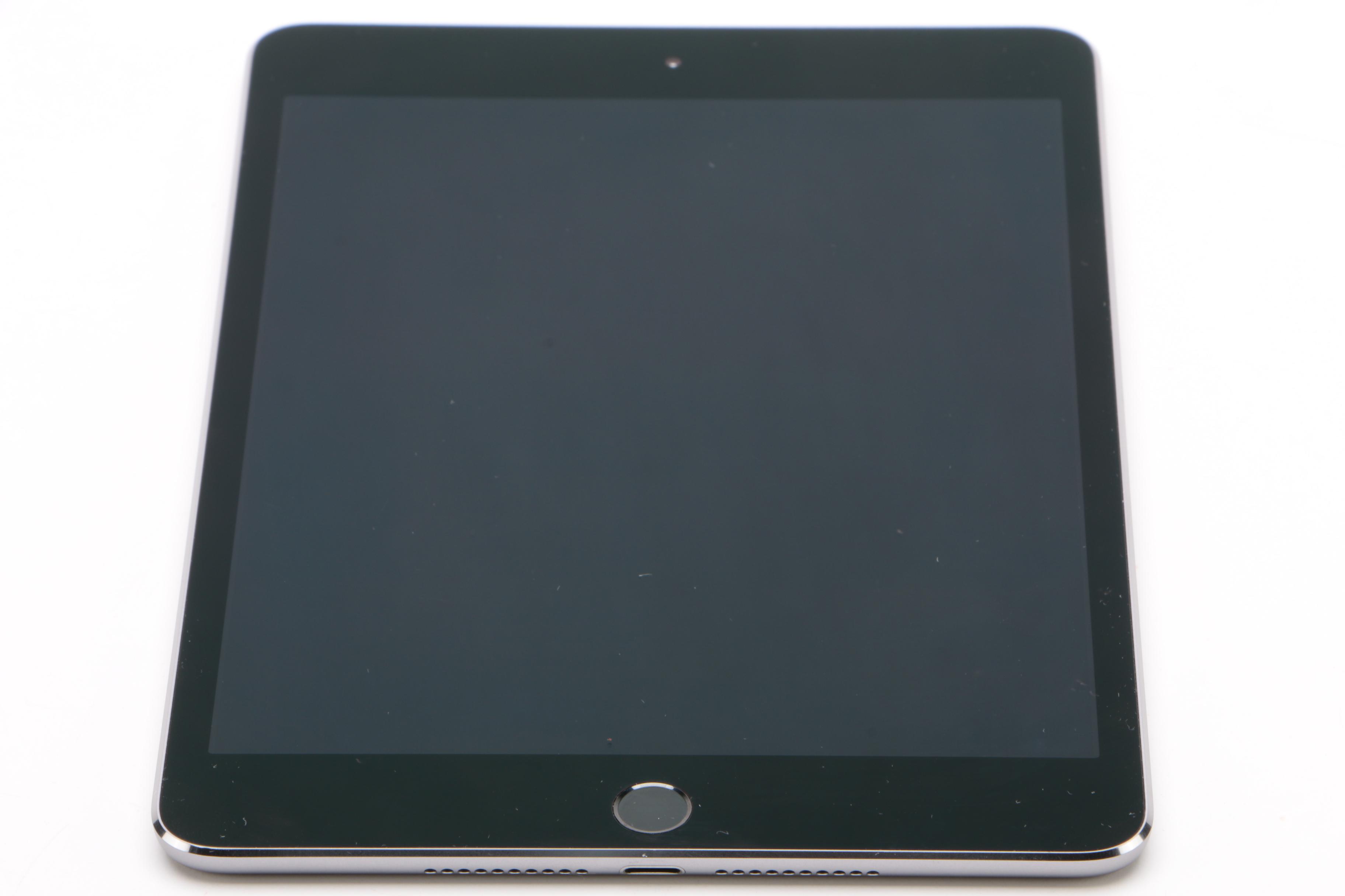 128GB Apple iPad mini 4 with Lightning Cable and Power Adapter