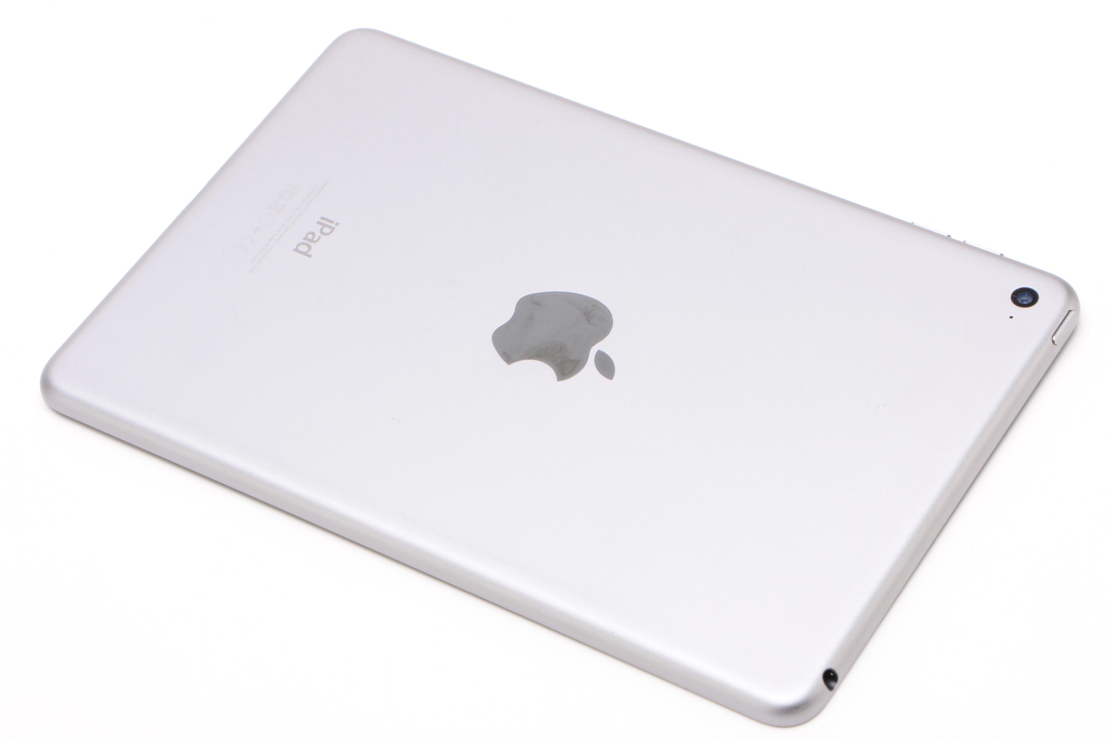 128GB Apple iPad mini 4 with Lightning Cable and Power Adapter