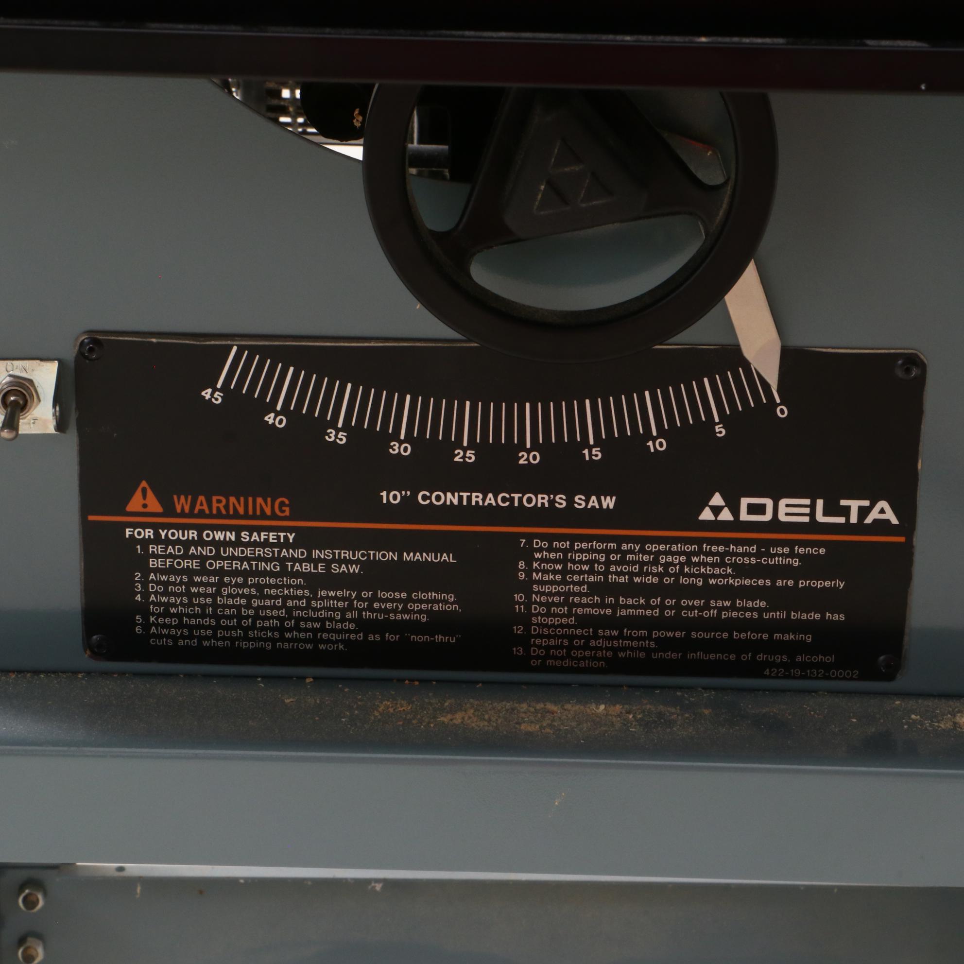 Delta 10" Contractor Table Saw with "Unifence" Saw Fence Guide