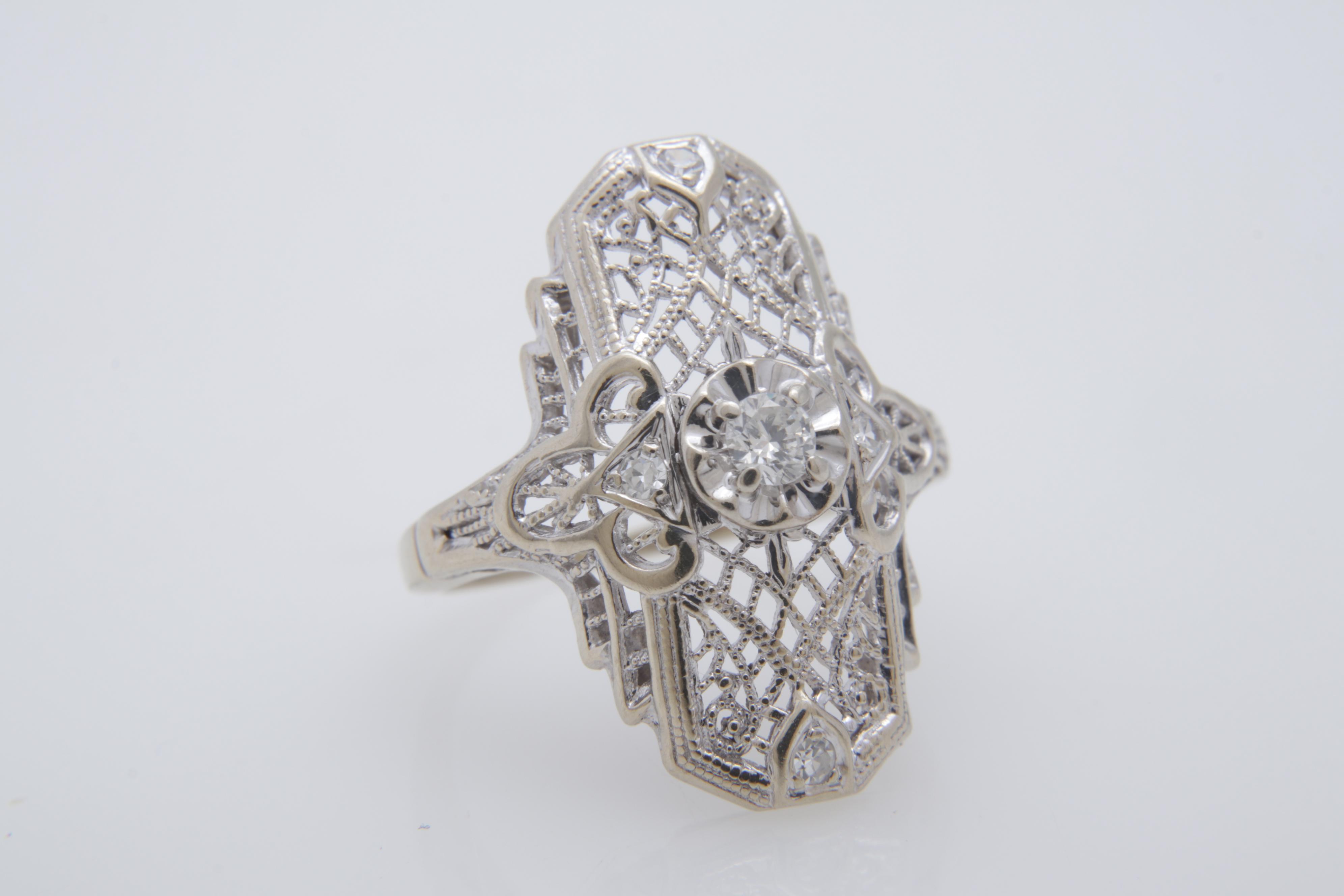 Late Edwardian 14K White Gold Diamond Ring