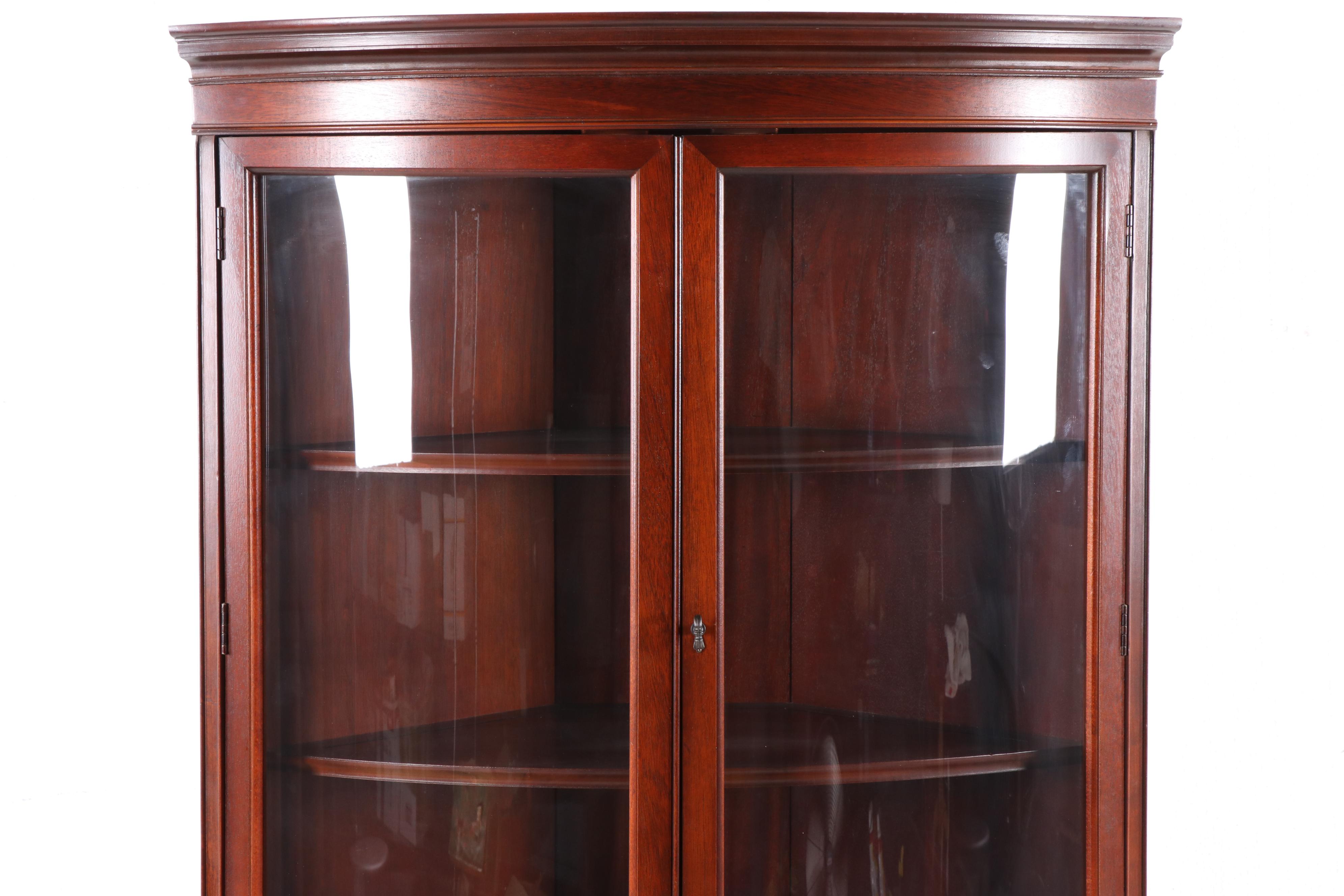 Bassett Furniture Industries "Old Shirley Monticello" Mahogany Corner Cabinet