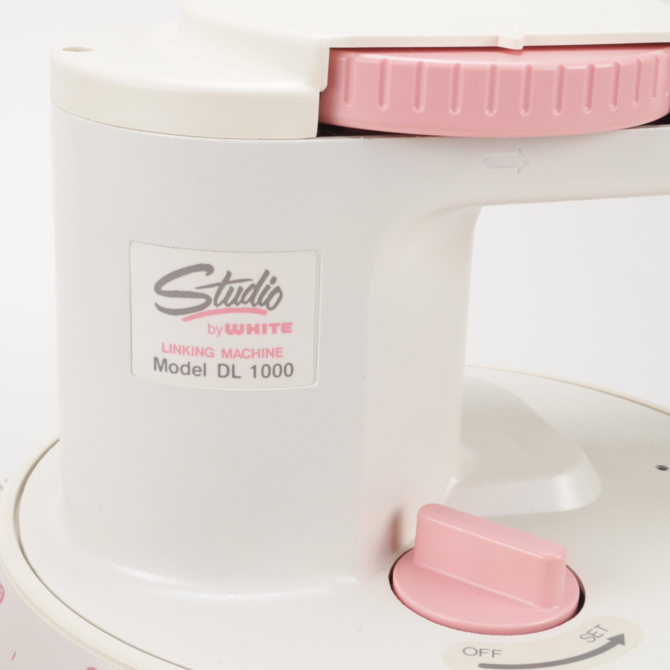 Studio DL1000 Electric Linker Knitting Machine