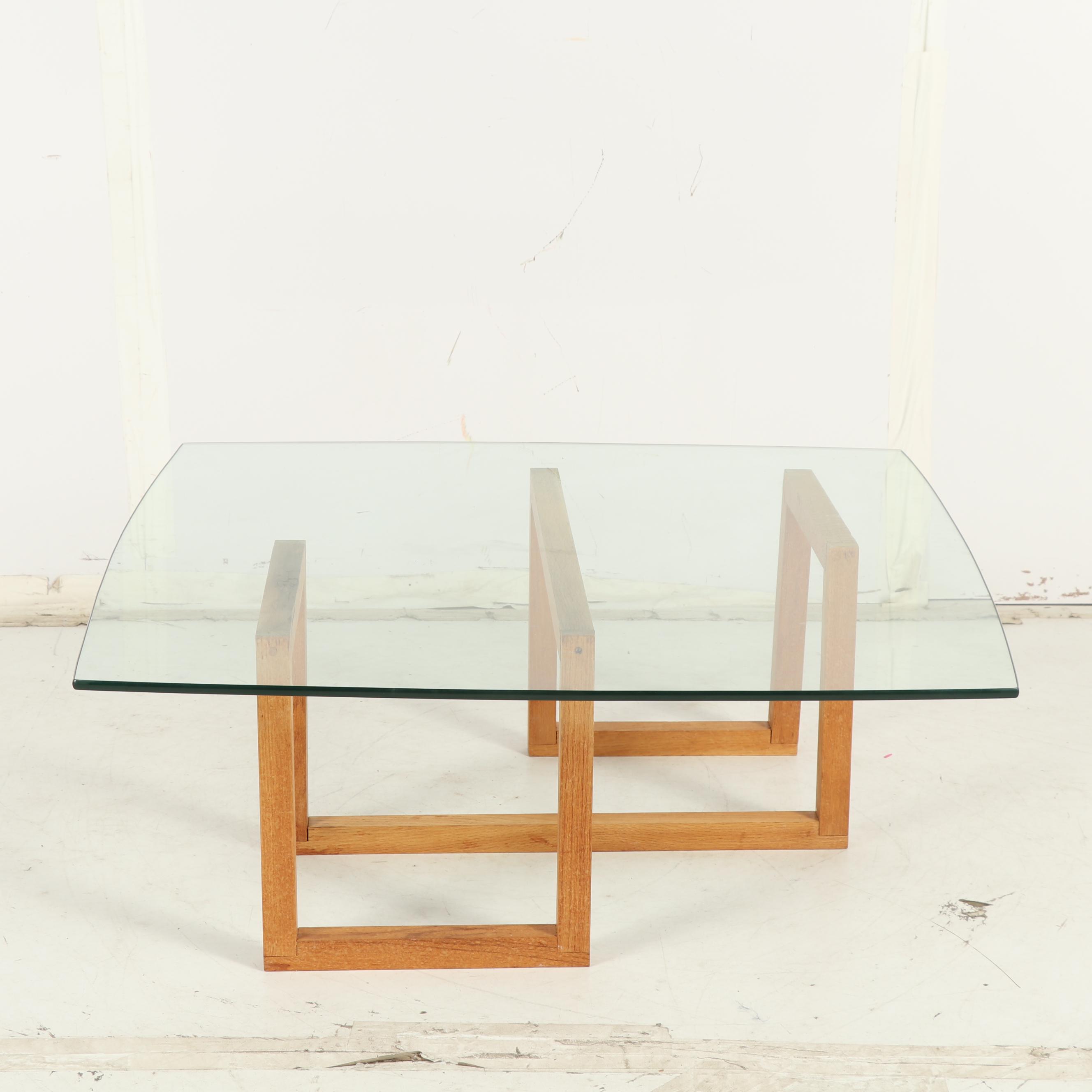 Comtemporary Wooden Stand Coffee Table with Glass Top