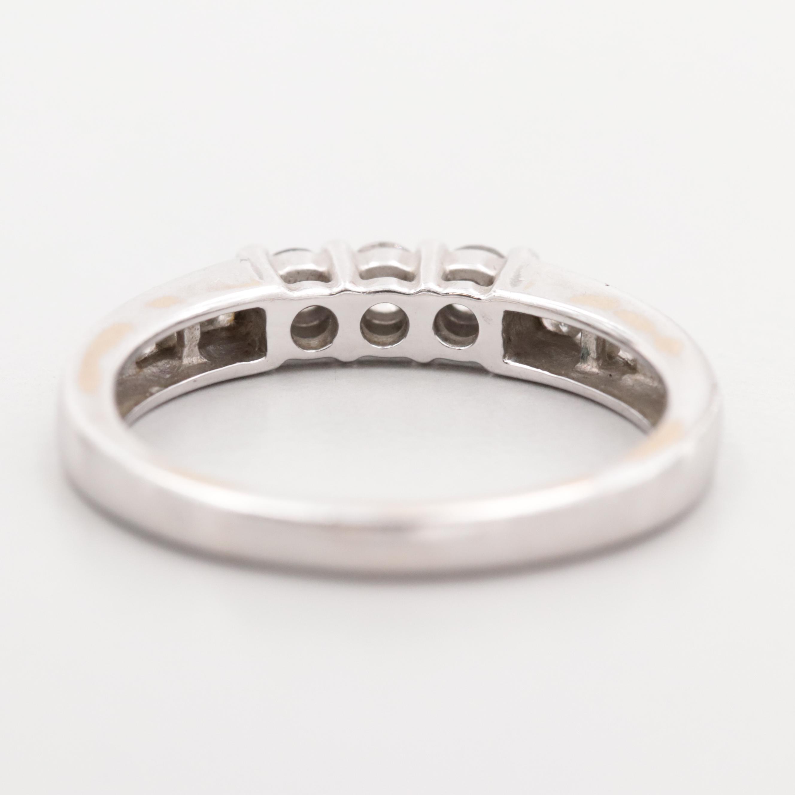 14K White Gold Diamond Ring