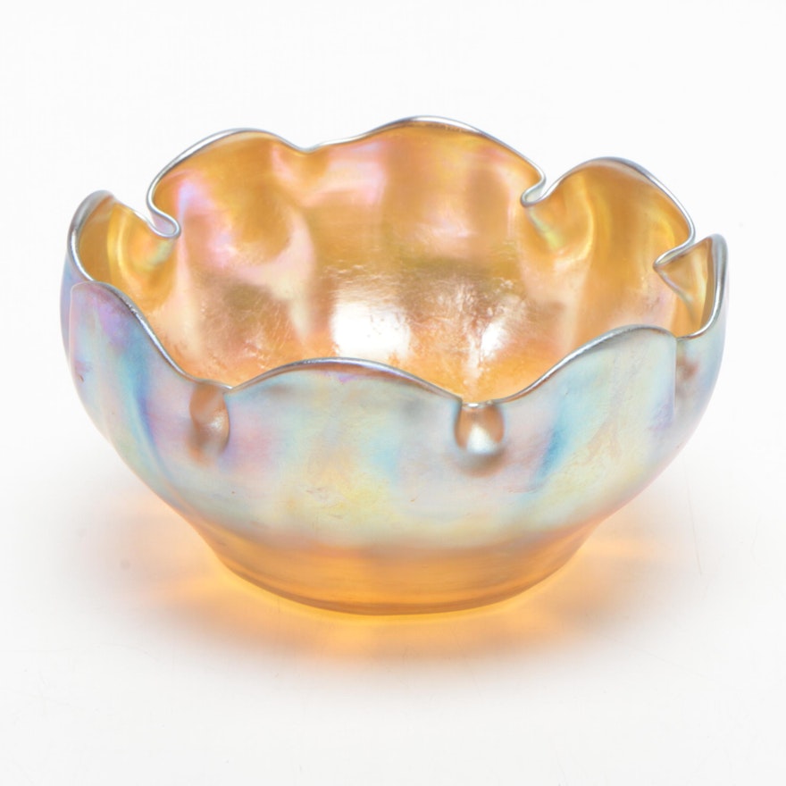 Louis Comfort Tiffany Art Nouveau Iridescent Glass Flower Bowl