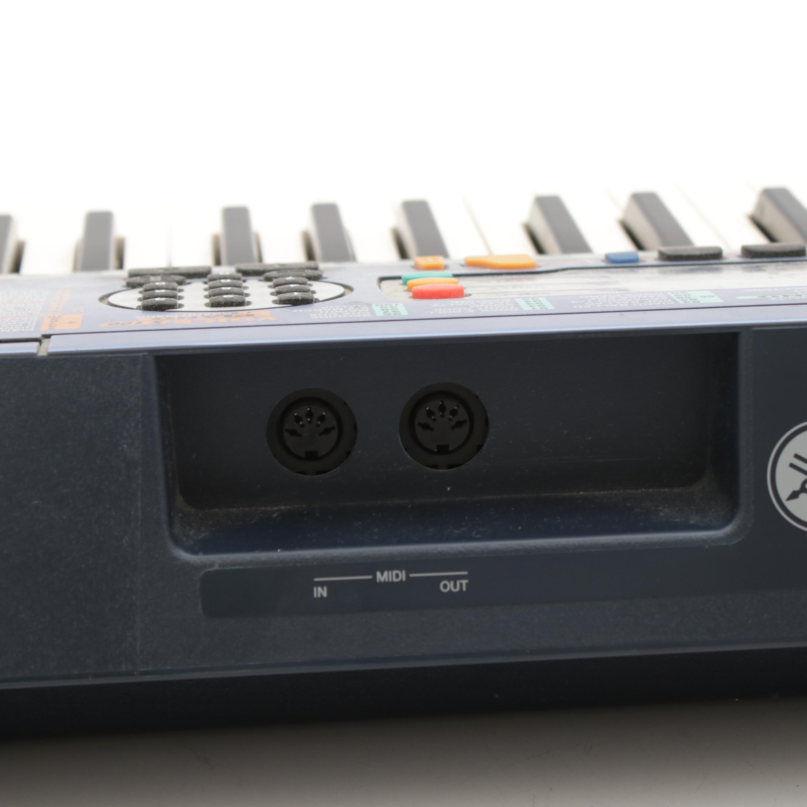 Yamaha Portatone Electronic Keyboard