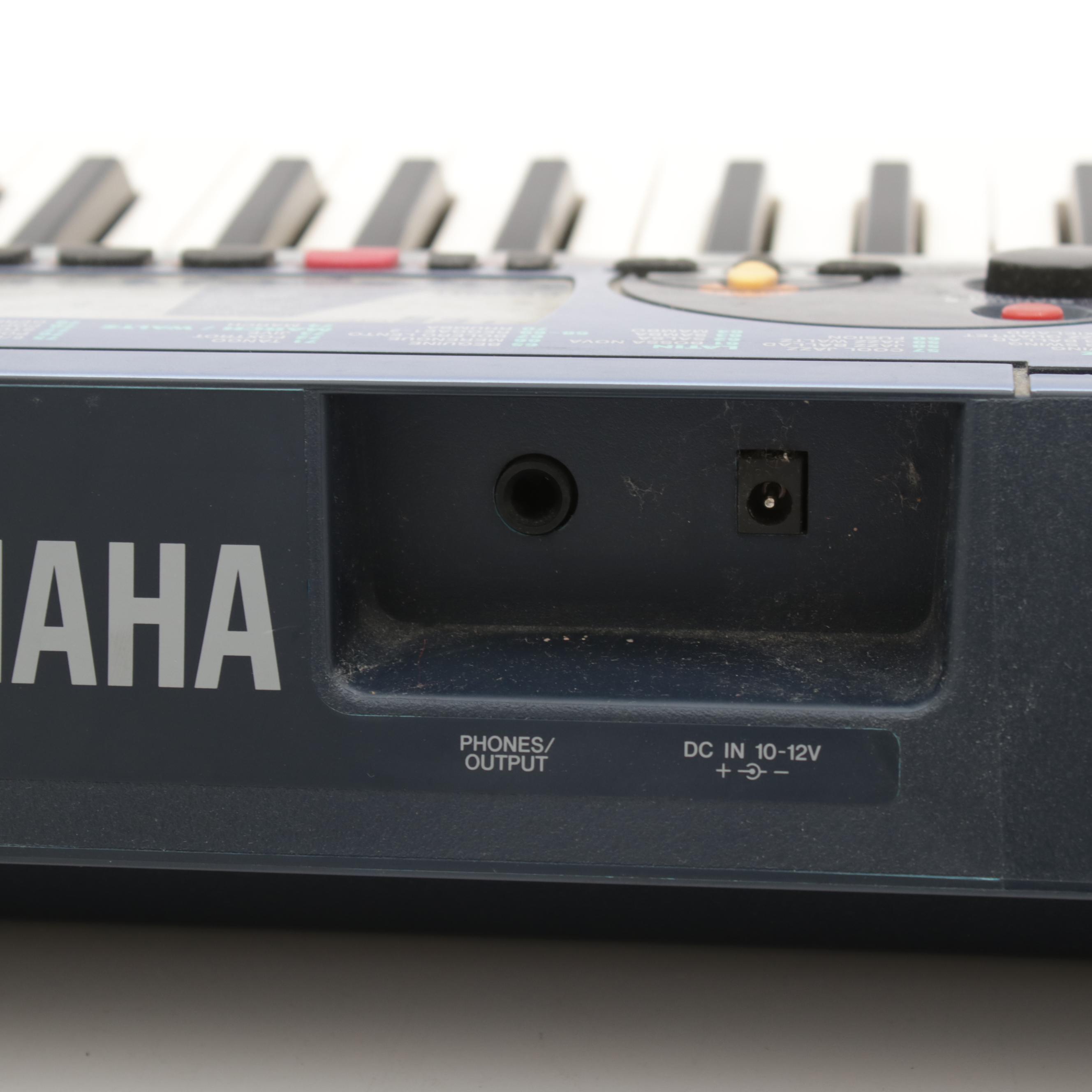 Yamaha Portatone Electronic Keyboard