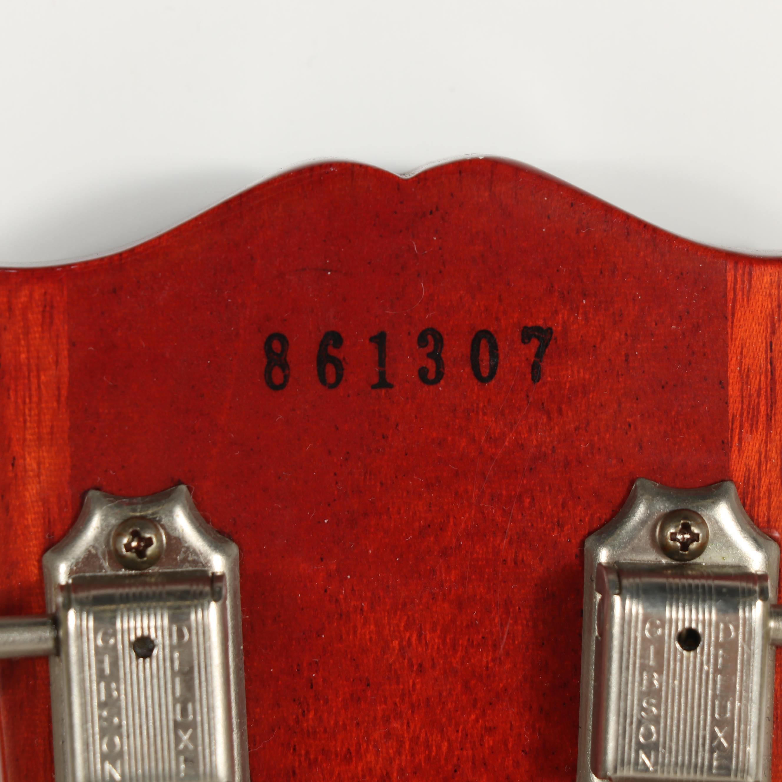 Gibson Les Paul Model Satin Cherry Sunburst Electric Guitar with Case