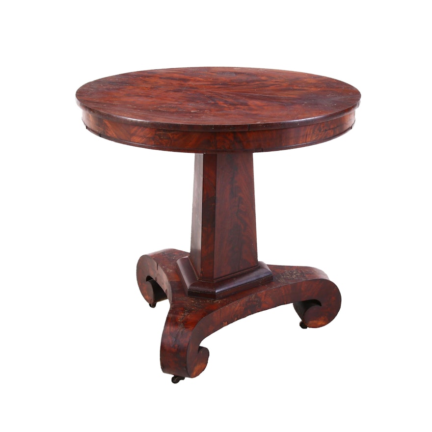 Victorian Flame-Grain Mahogany Tilt-Top Table