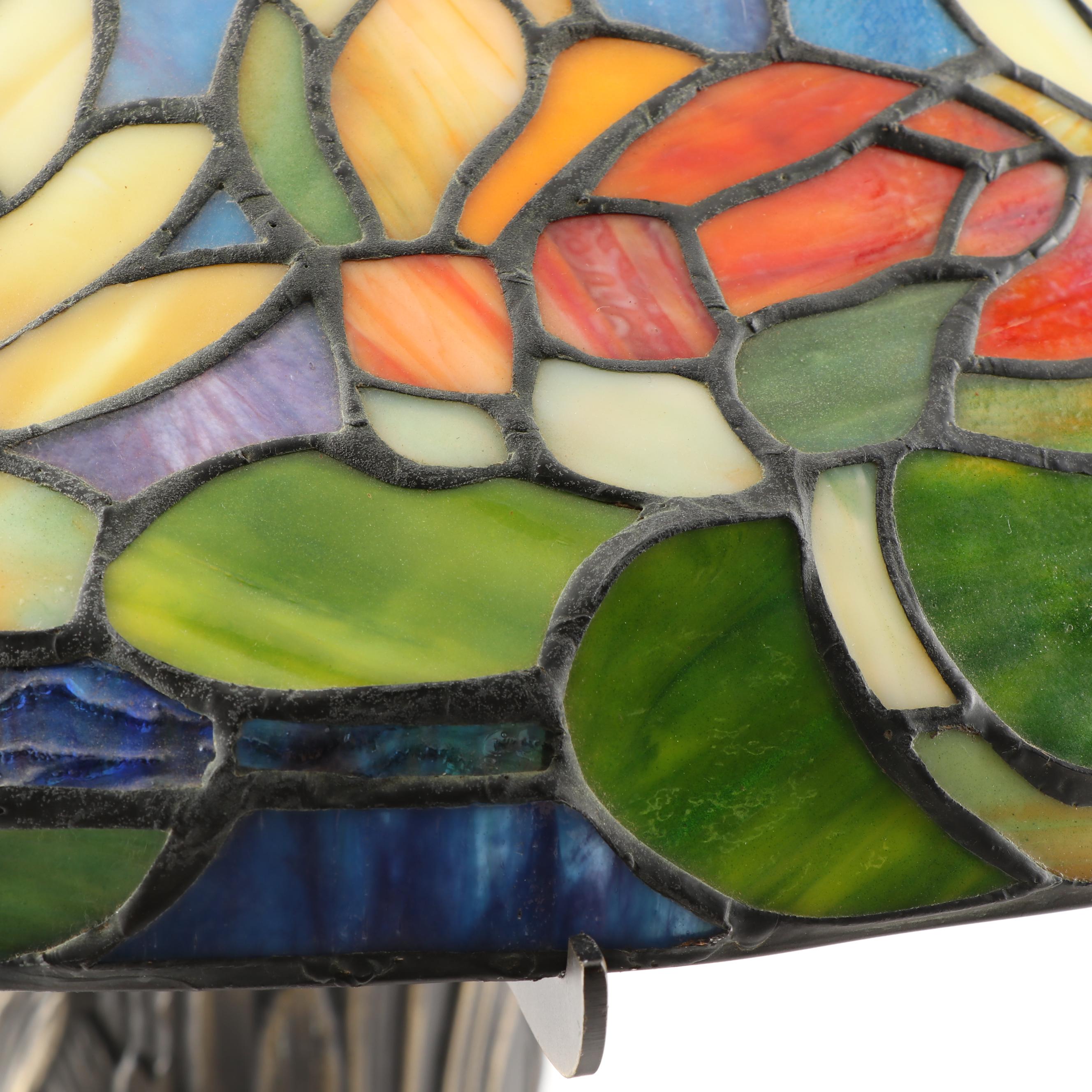 Lotus Design Slag Glass Table Lamp, Contemporary