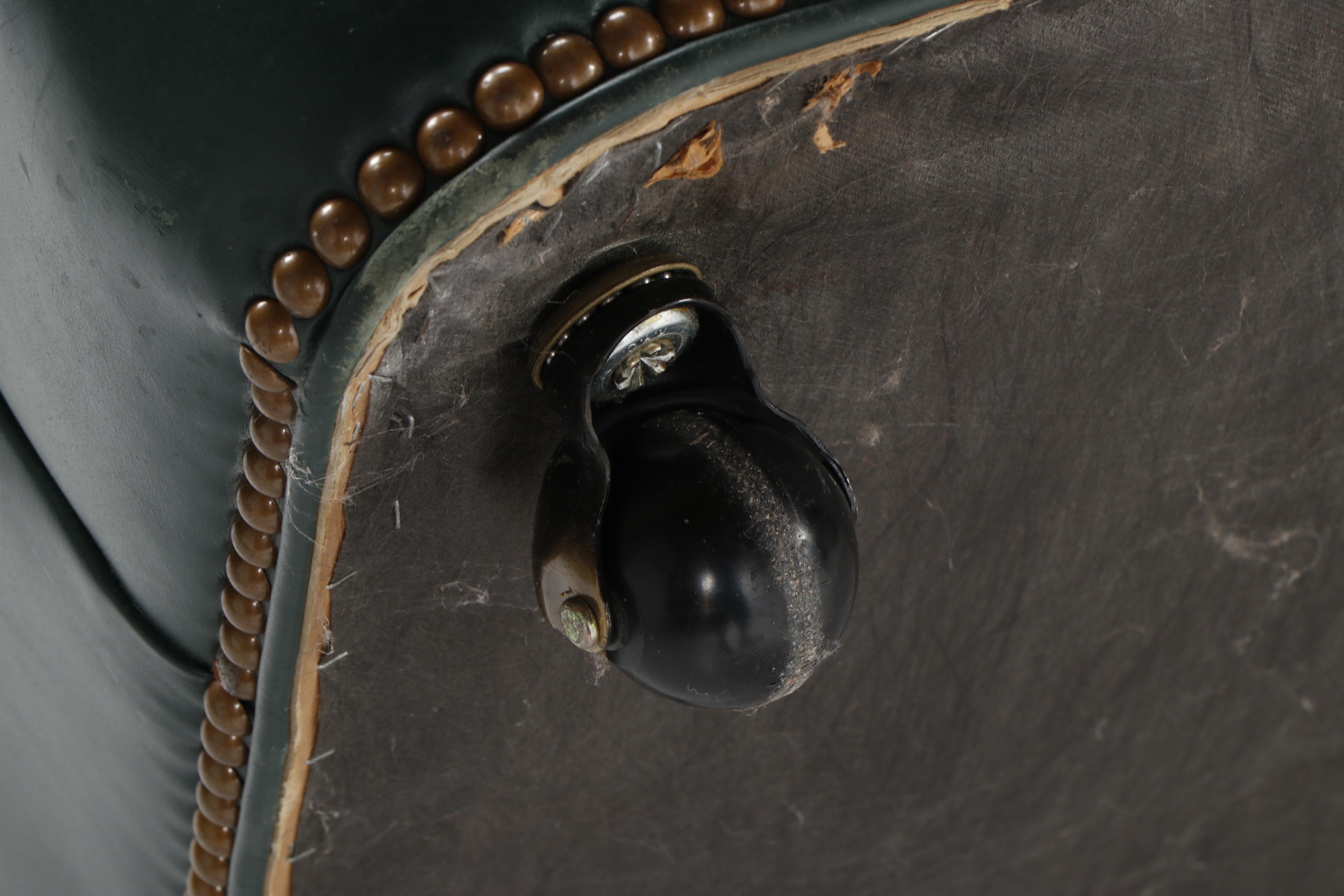 Whittemore-Sherrill Limited Green Leather Sofa with Armchair, Late 20th Century