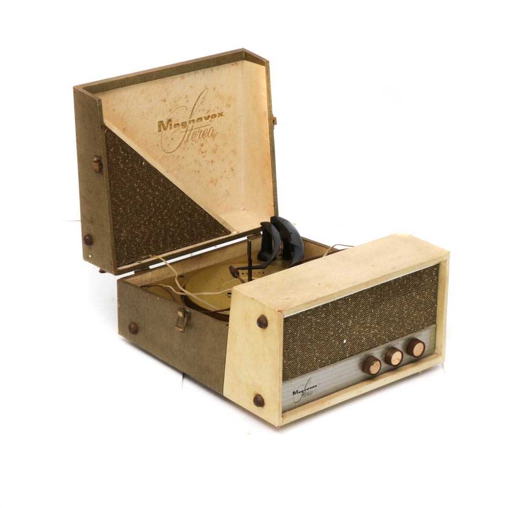Magnavox Stereo Portable Turntable