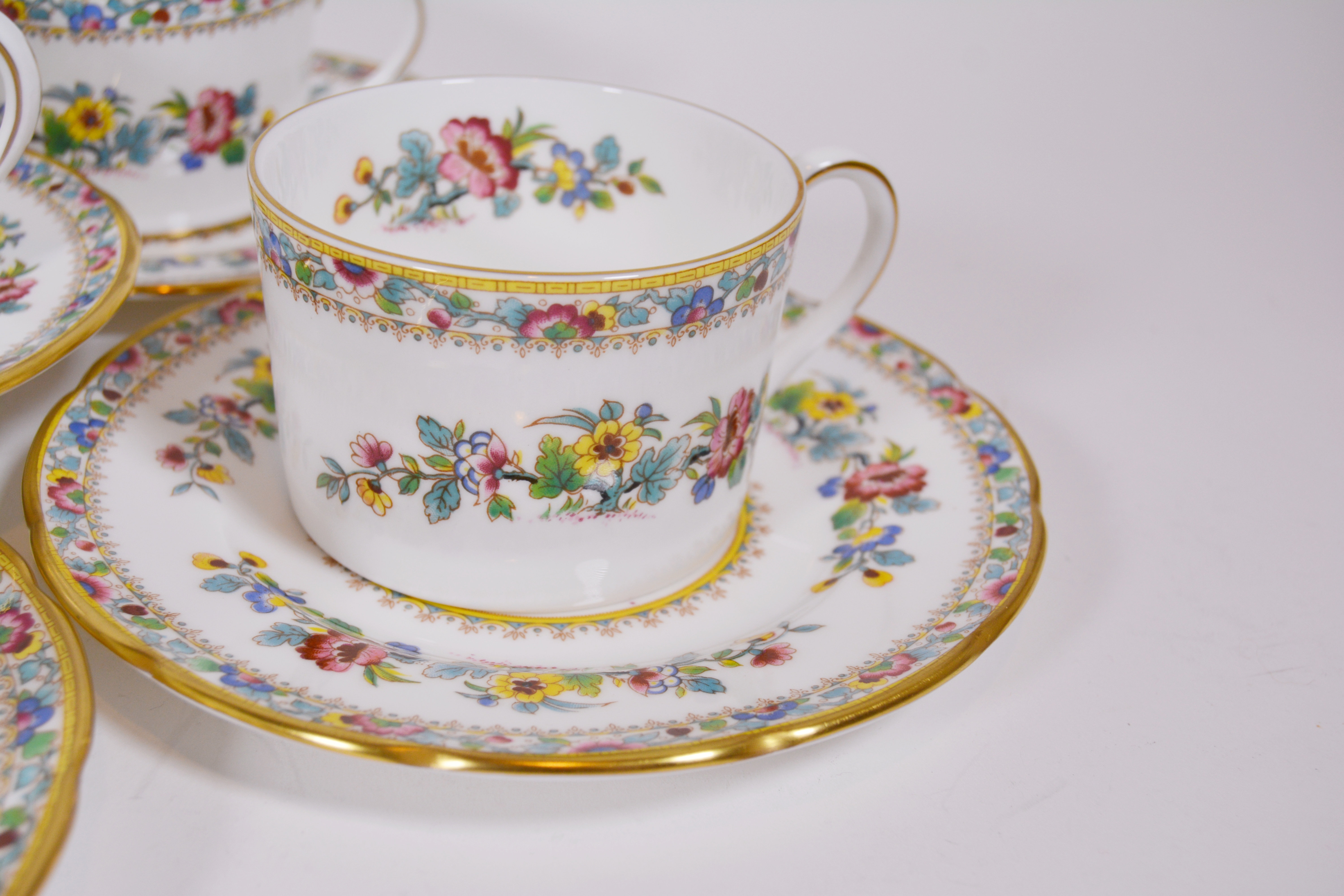 Coalport "Ming Rose" China Dinnerware for Twelve, 1970 - 1993