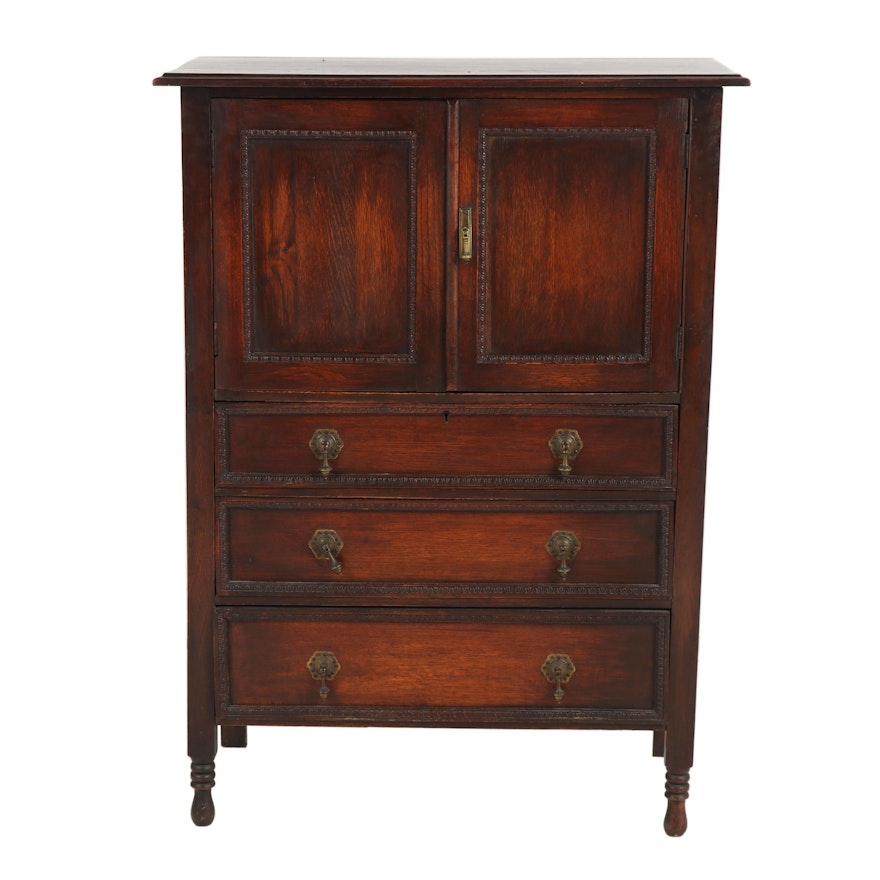 Continental Oak Chifferobe, Early 20th Century