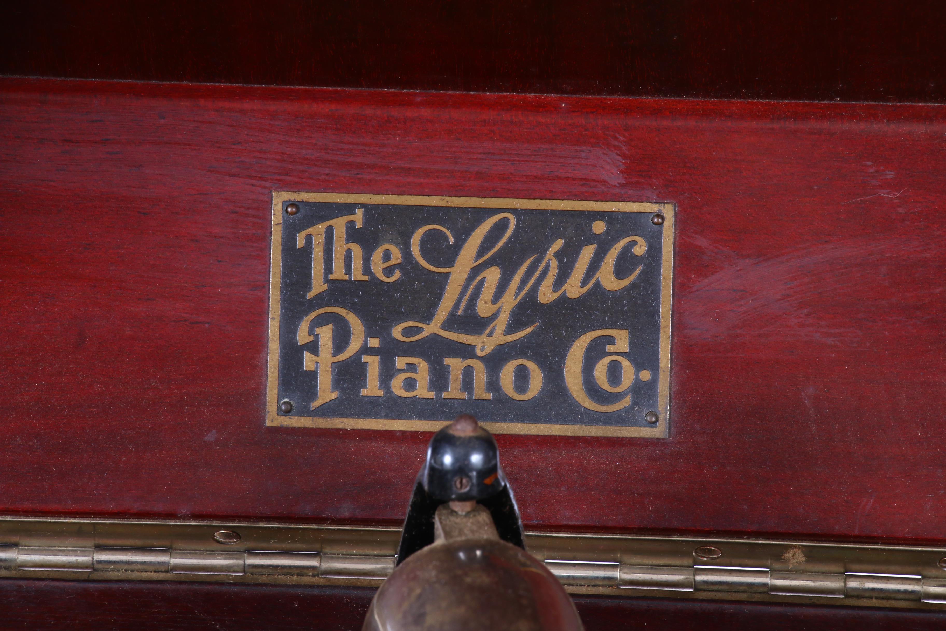 Victrola Victor Talking Machine Co. Phonograph Player, Circa 1910s