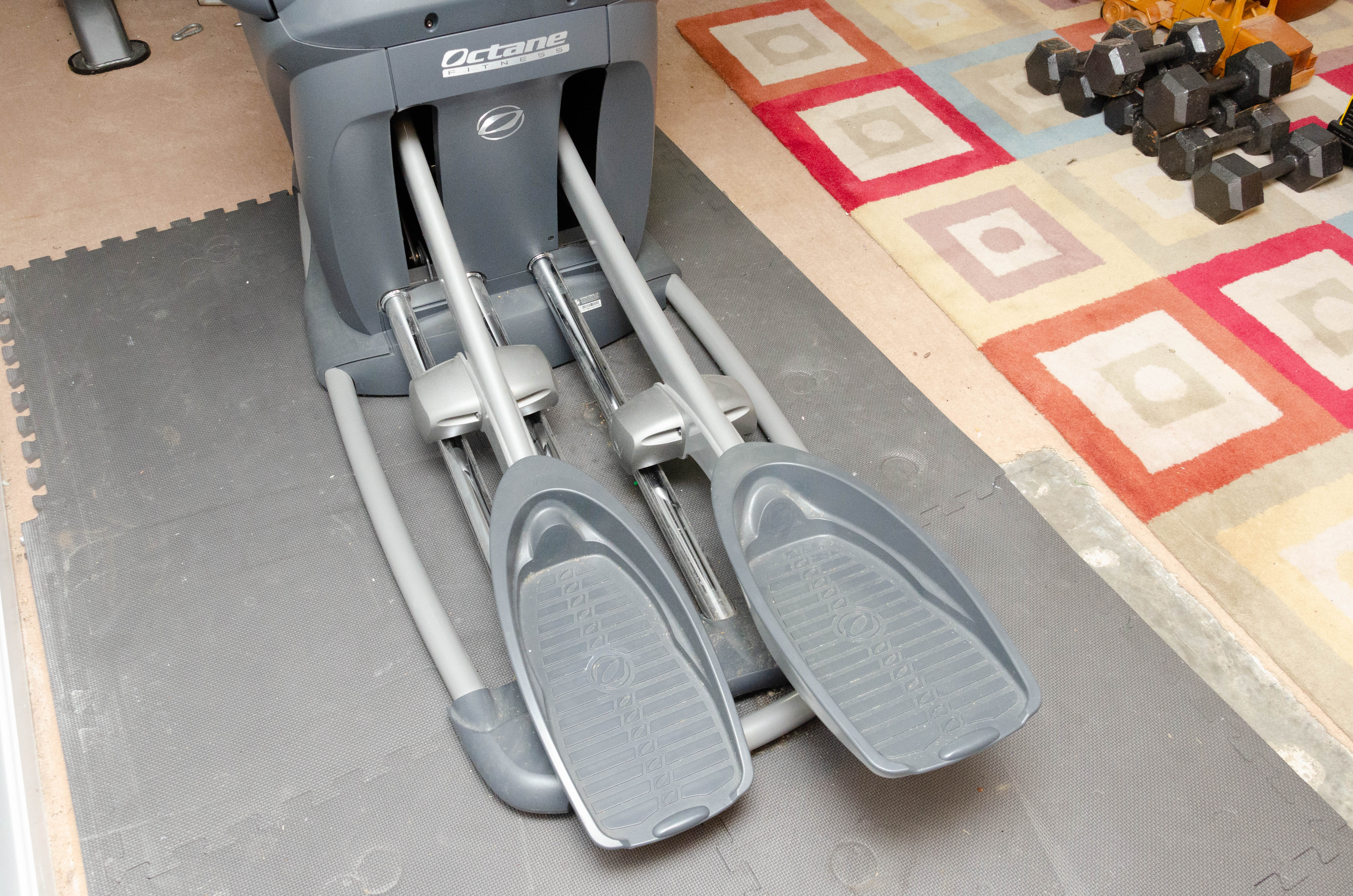 Octane Fitness "Q37" Elliptical Machine