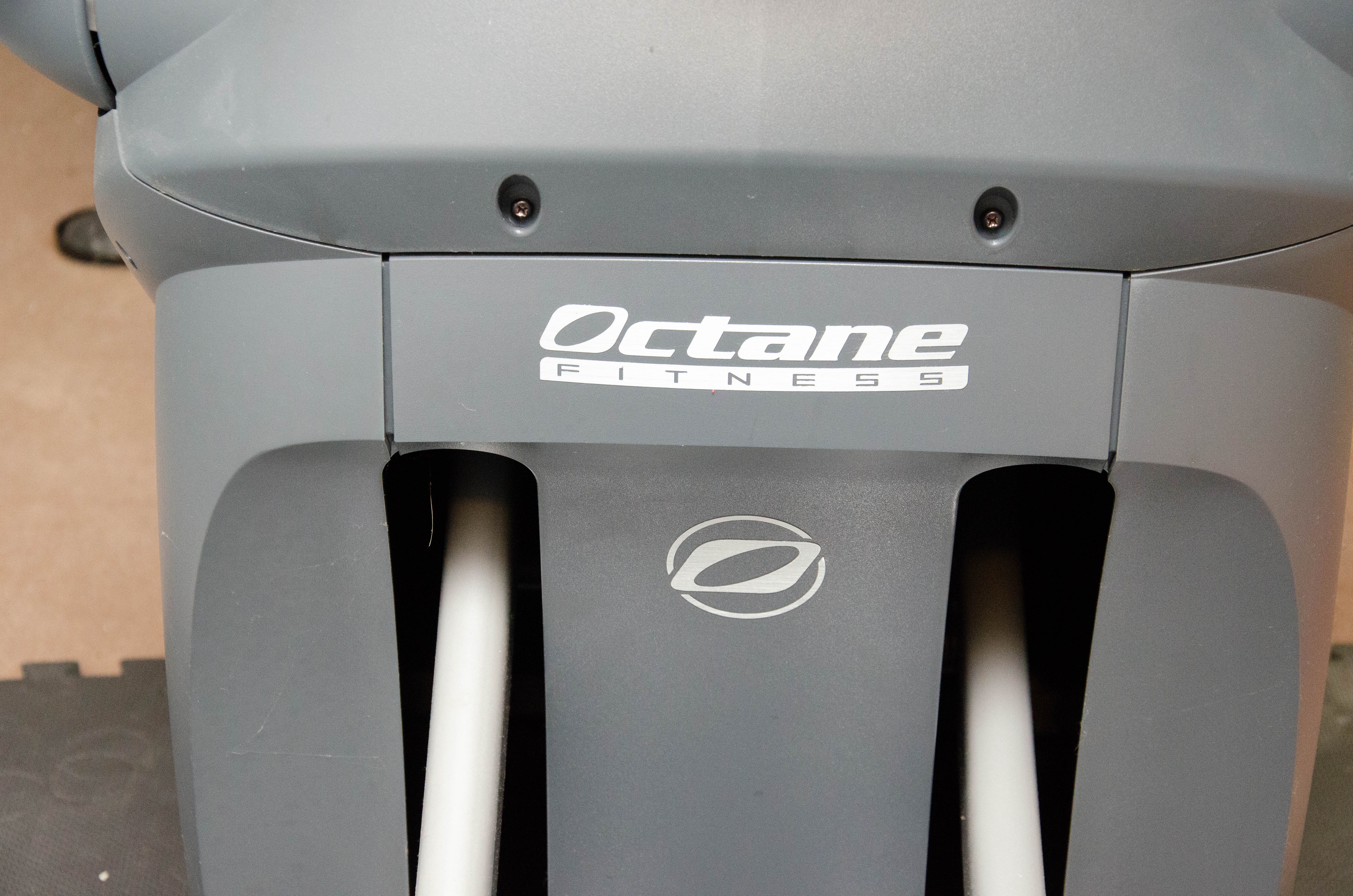 Octane Fitness "Q37" Elliptical Machine