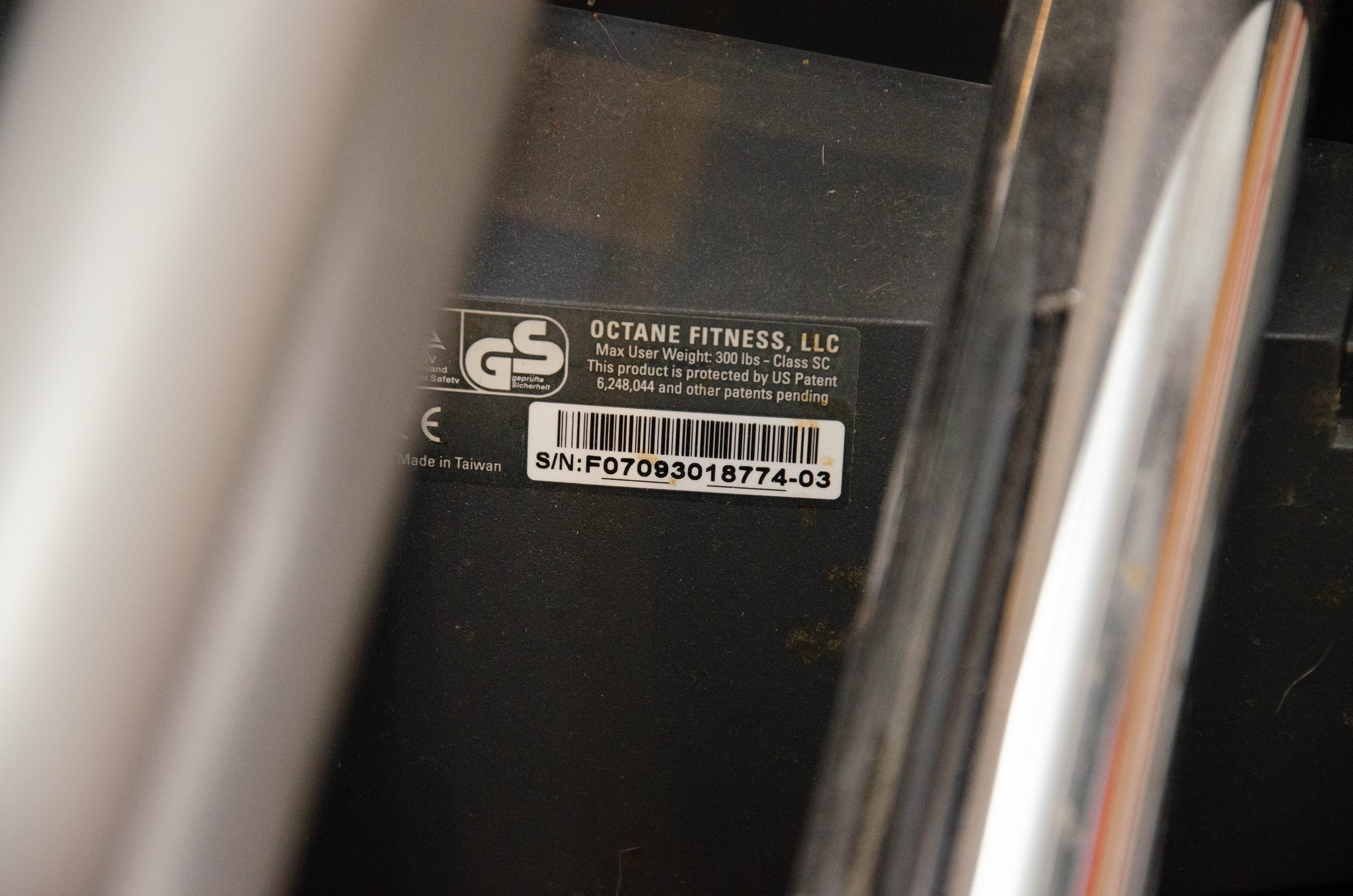 Octane Fitness "Q37" Elliptical Machine