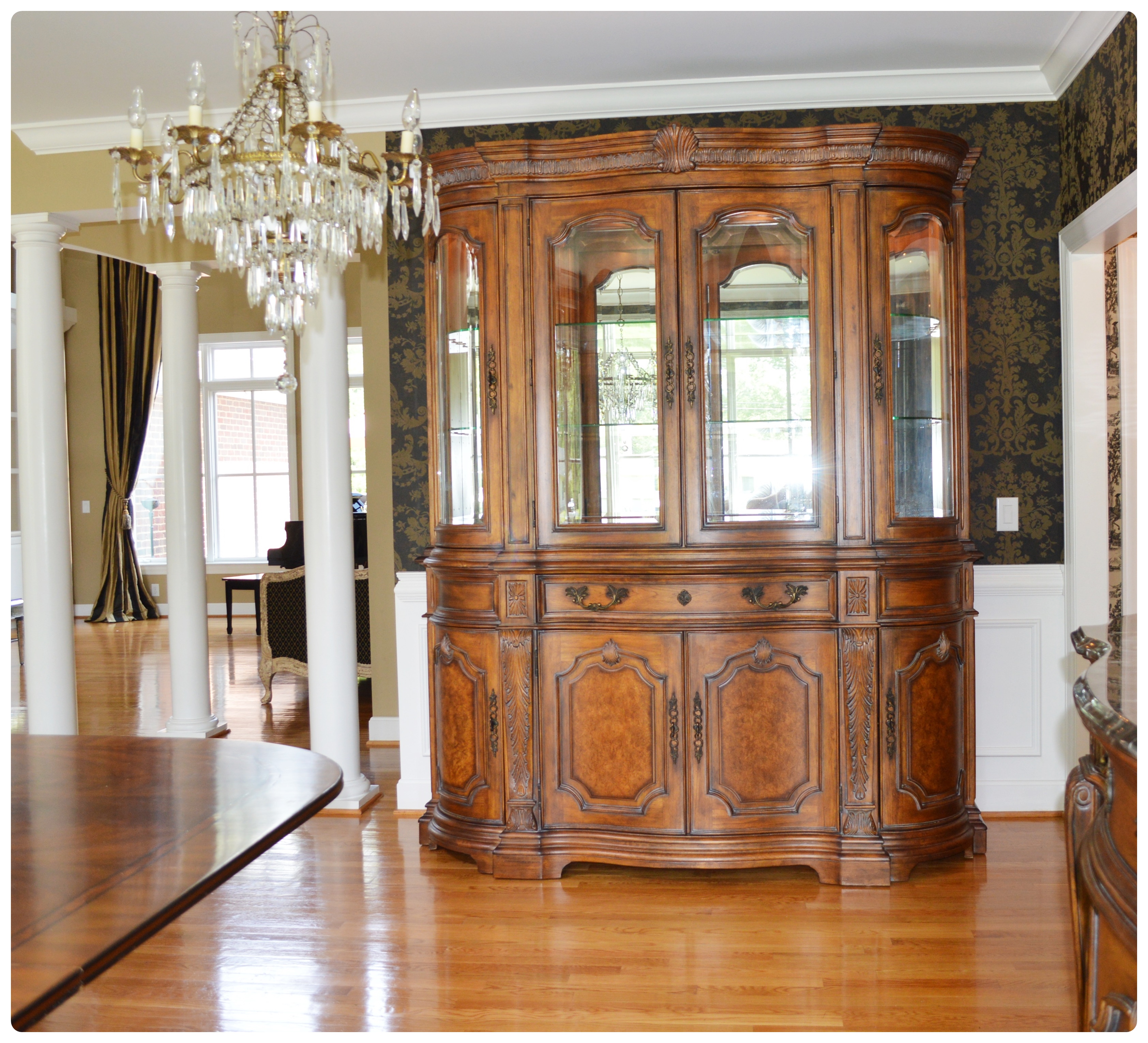 Drexel Heritage "Talavera Tuscan" Illuminated China Cabinet, Contemporary