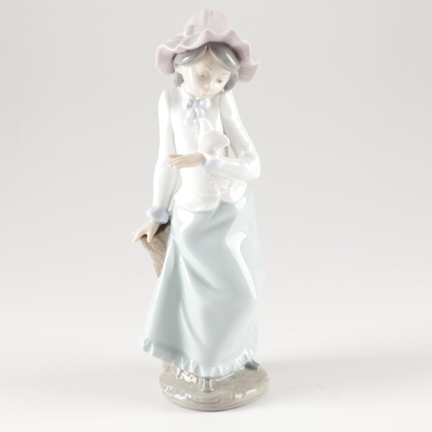 Lladró Porcelain Figurine of Girl and a Dove