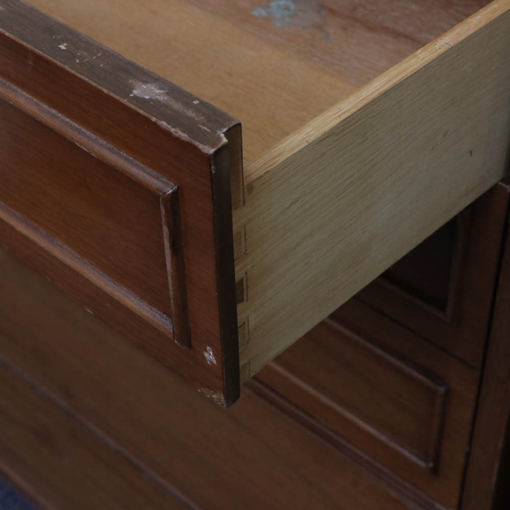 Mid Century Modern Dixie Furniture Chest of Drawers