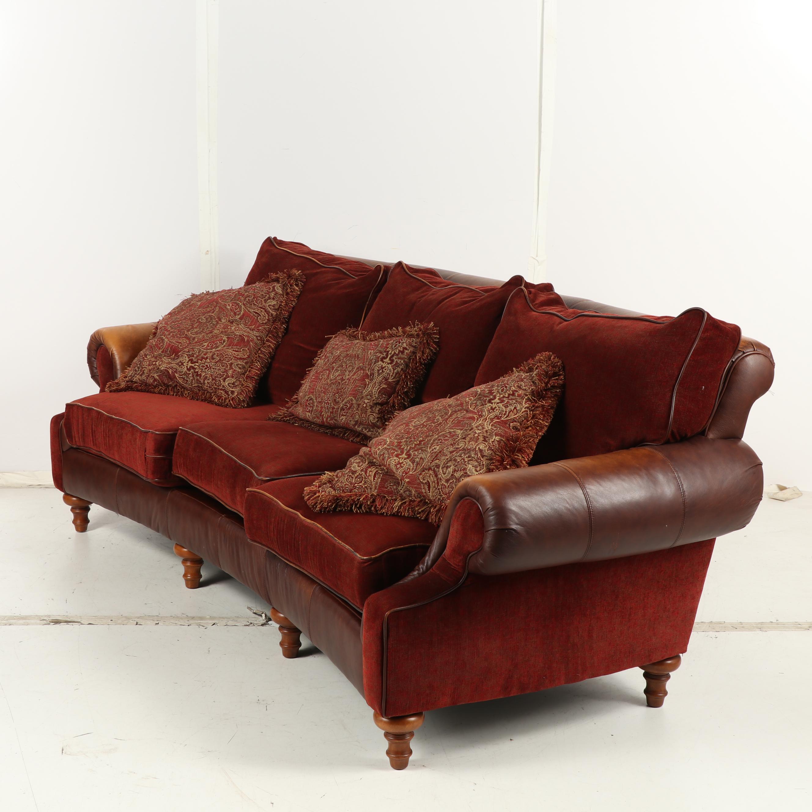 Contemporary Mayo Furniture Fabric and Leather Upholstered Sofa