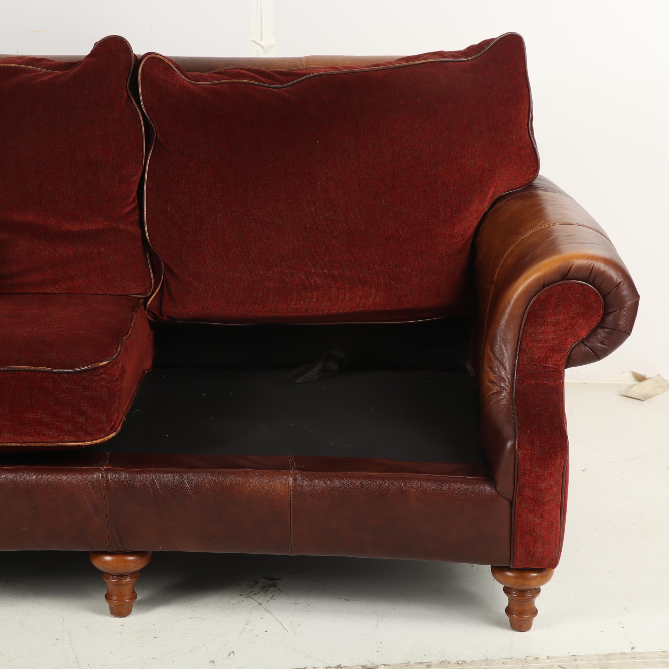 Contemporary Mayo Furniture Fabric and Leather Upholstered Sofa