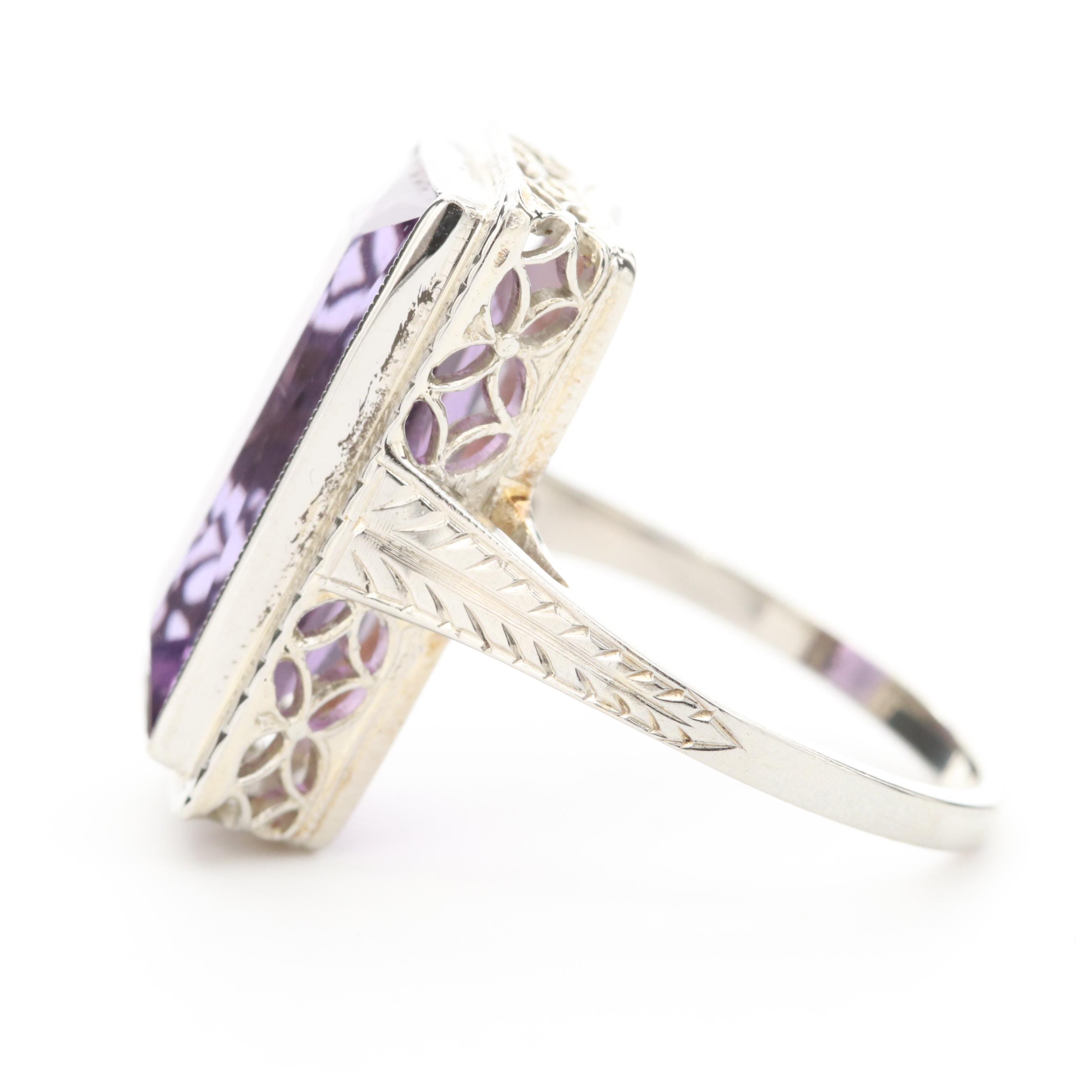 Vintage 18K White Gold Amethyst Ring