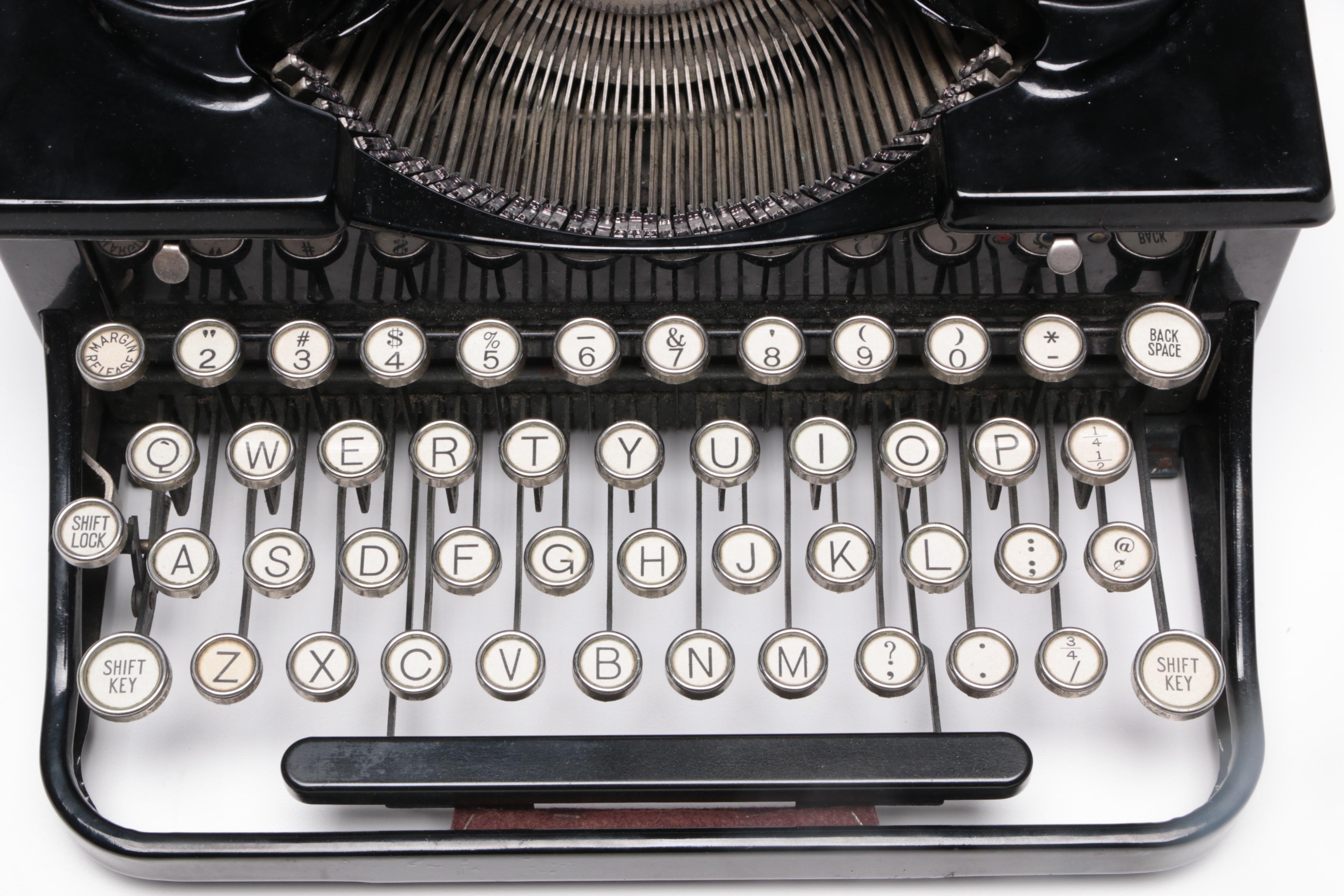 Royal Portable Typewriter in Case, circa 1930