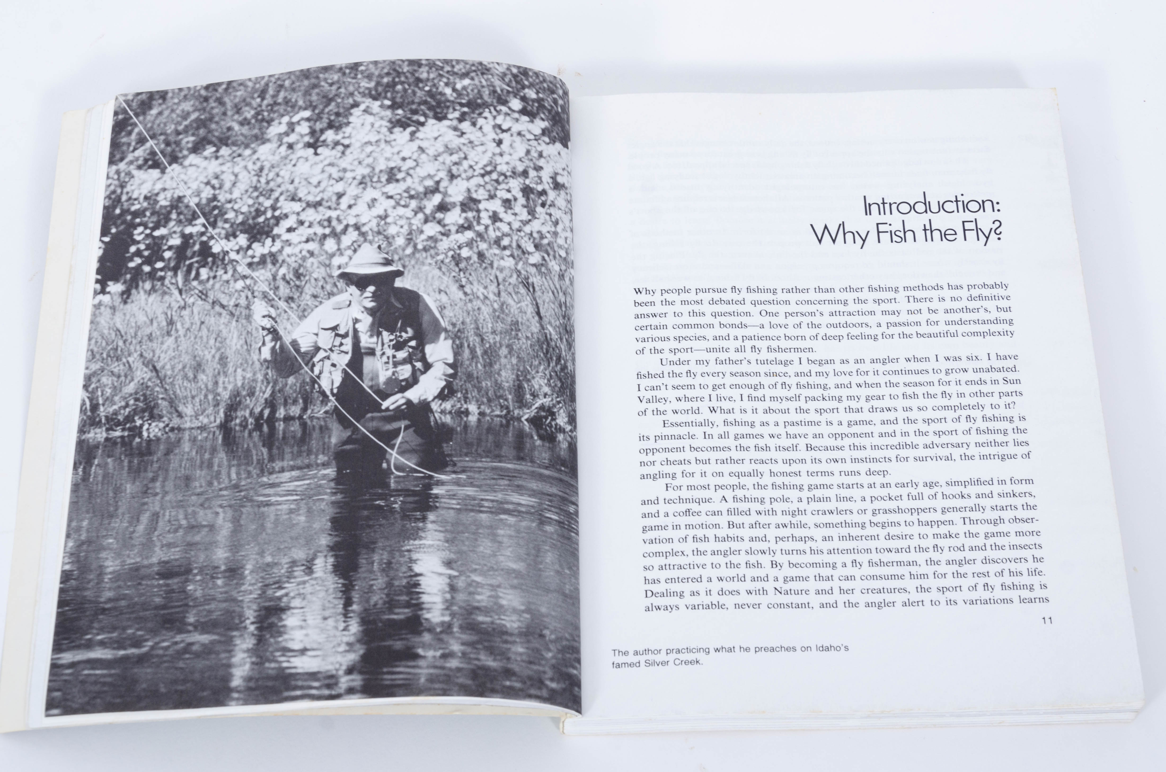 Orvis Graphite Fly Fishing Rod and Sports Illustrated Instruction Guide