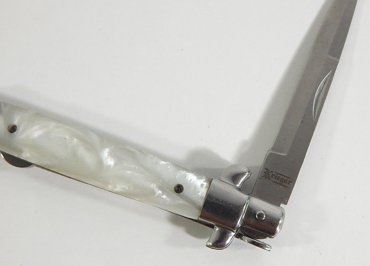 Kriegar Stiletto Lockback Folding Knive