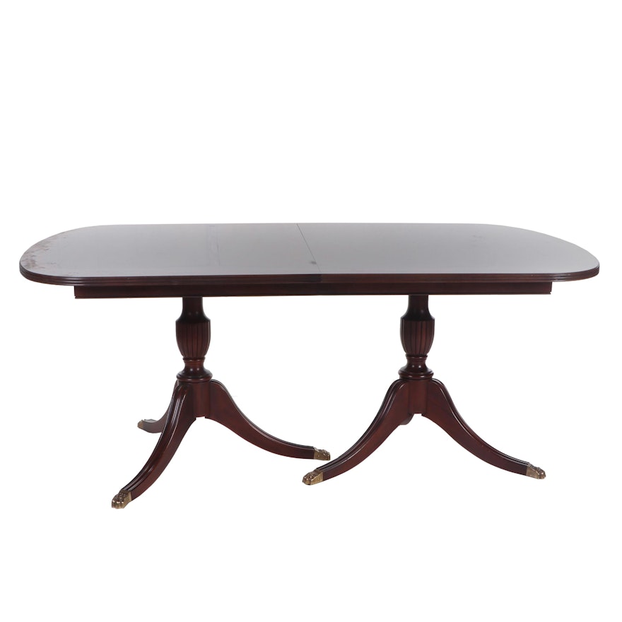 Henkel-Harris Federal Style Mahogany Double Pedestal Extension Dining Table