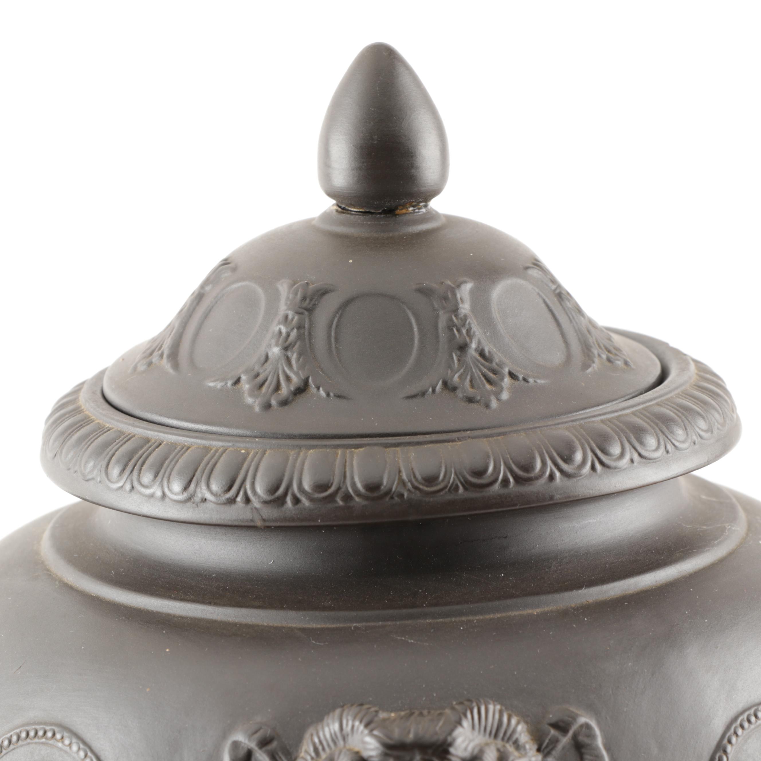 Mottahedeh Italian Black Basalt Earthenware Grecian Urns