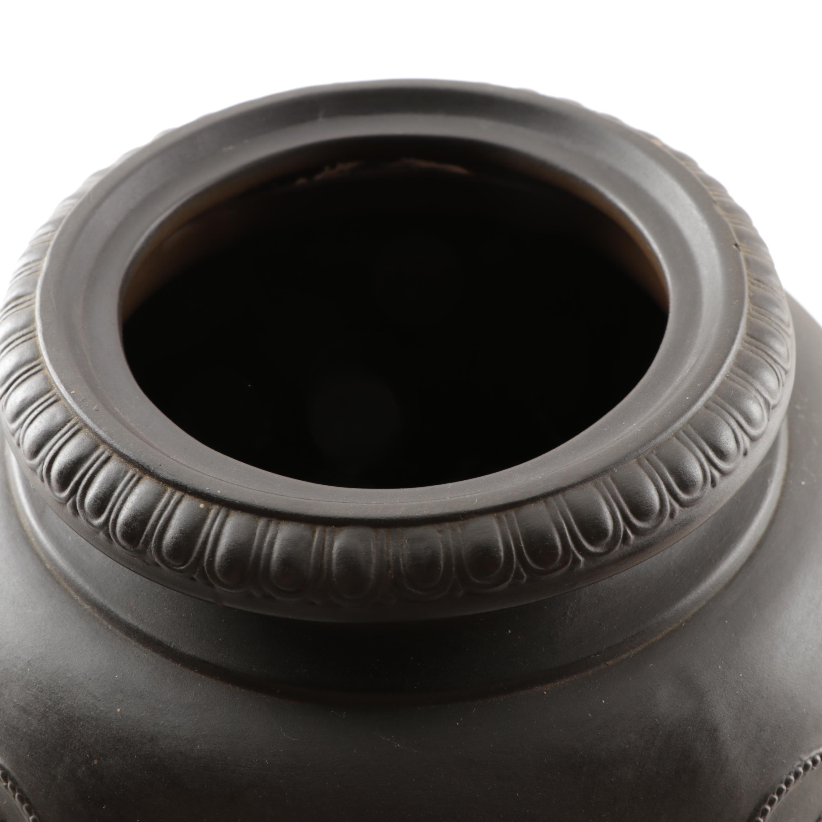 Mottahedeh Italian Black Basalt Earthenware Grecian Urns